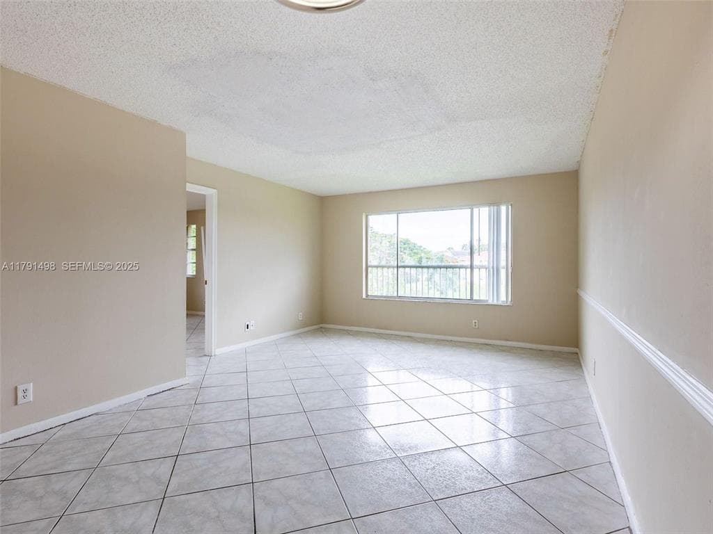 10106 Twin Lakes Drive Unit 4, Coral Springs, FL 33071 10
