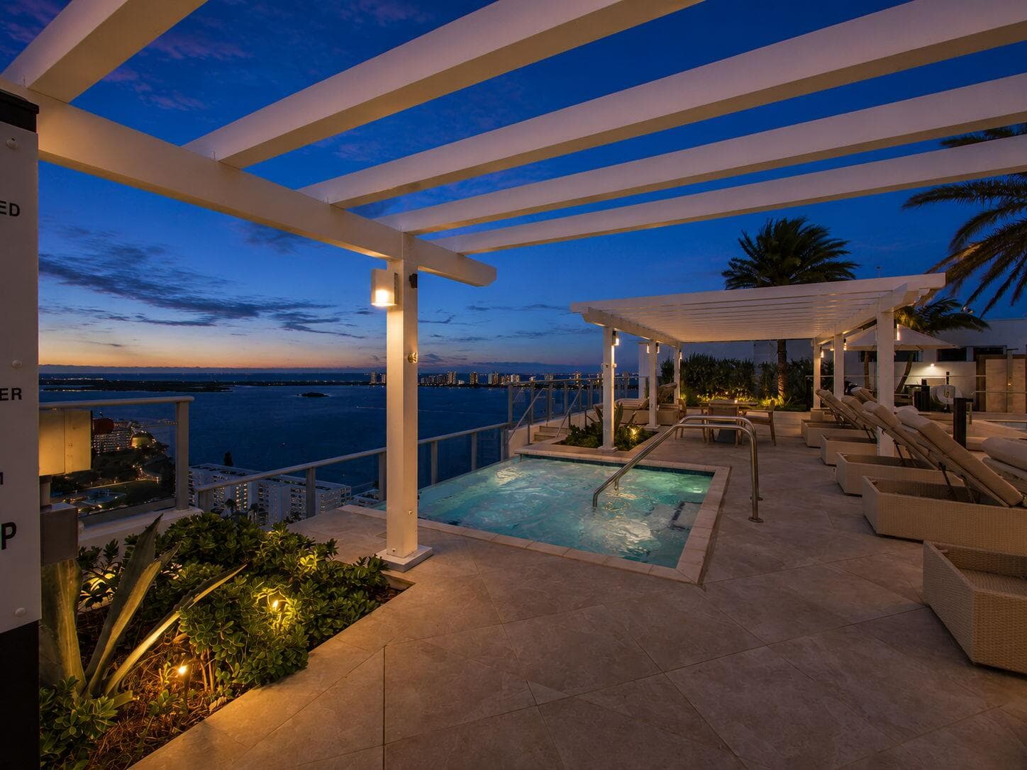 220 Lake Shore Drive 621, Lake Park, FL 33403 5