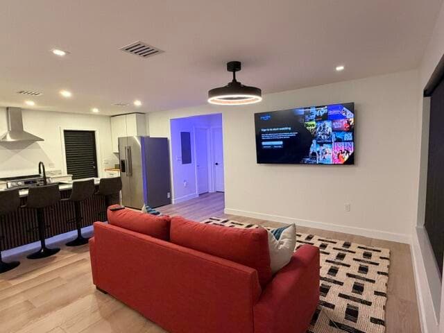 1025 NW 148th Street, Miami, FL 33168 12