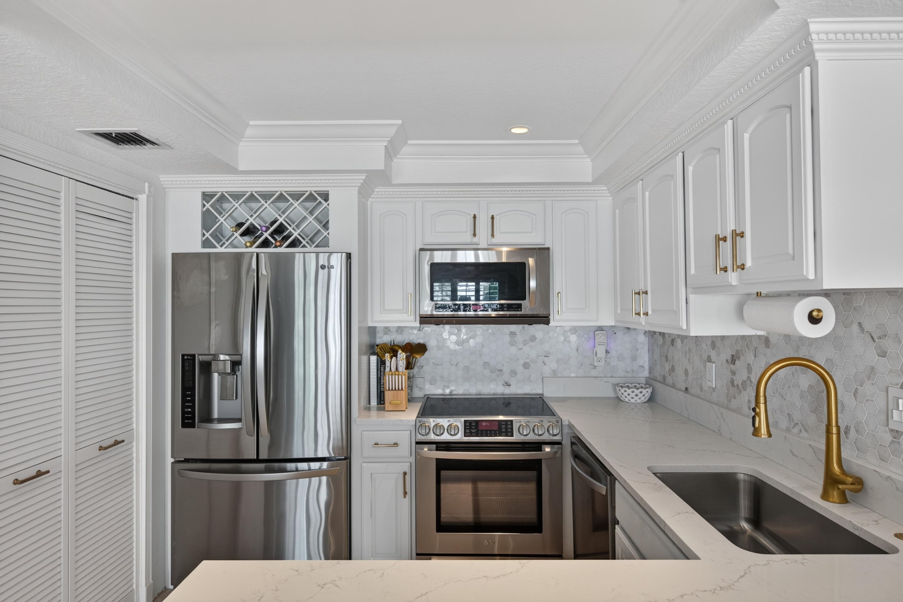 151 NE 16th Avenue 278, Fort Lauderdale, FL 33301 5