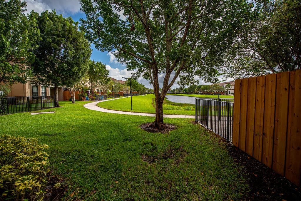 10283 Wellington Parc Drive, Wellington, FL 33449 30