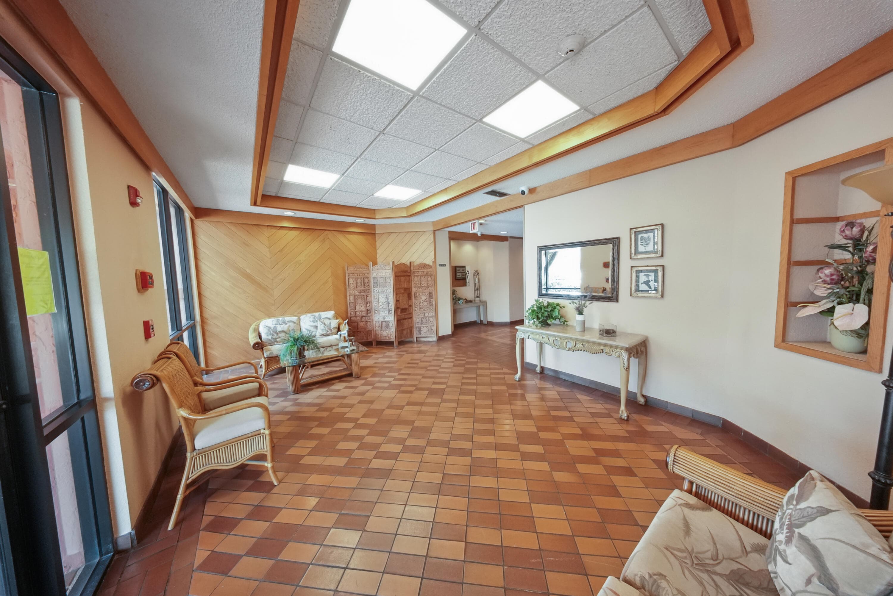 20860 San Simeon Way 109-6, Miami, FL 33179 5