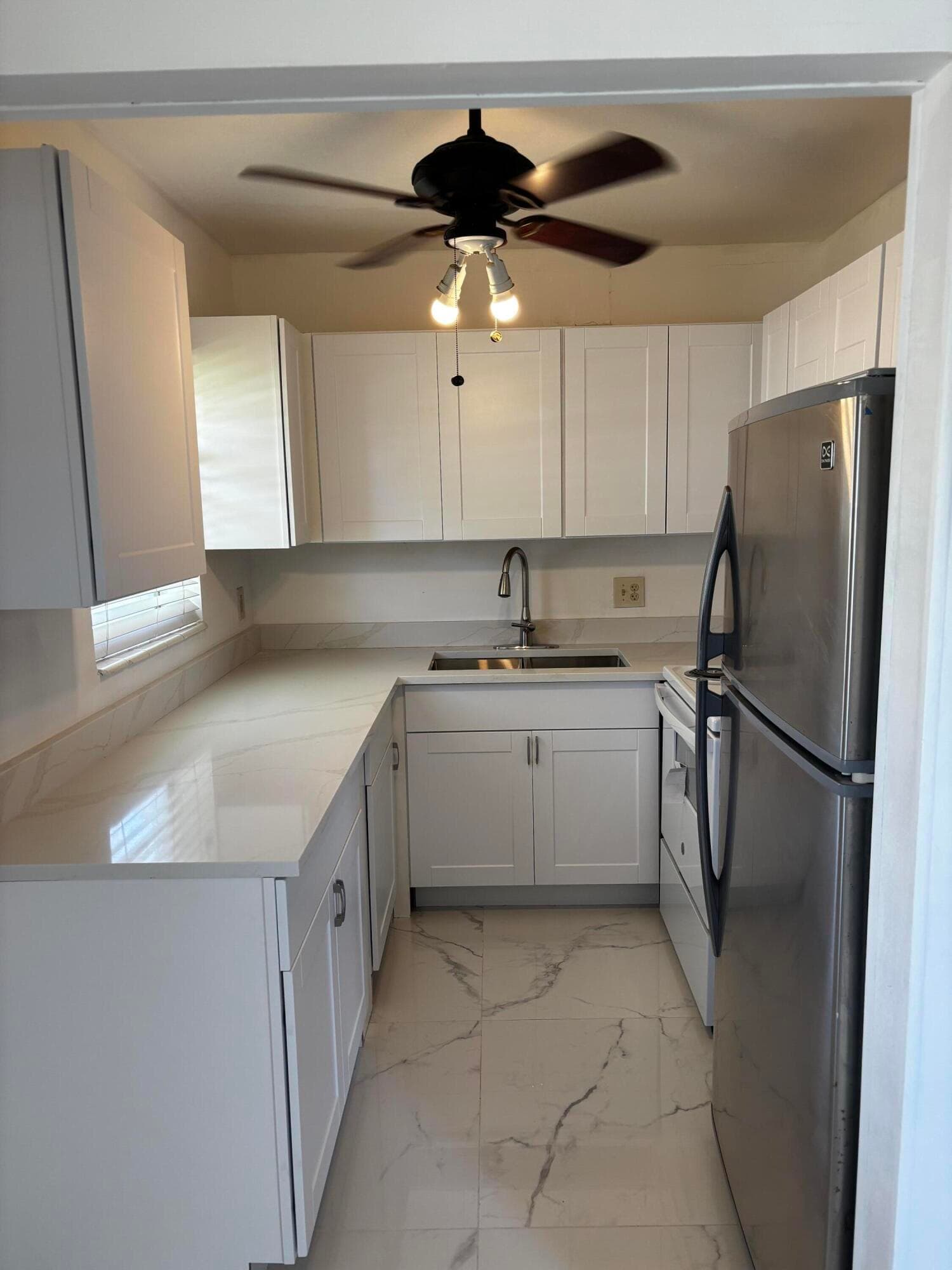 204 Salisbury I 204, West Palm Beach, FL 33417