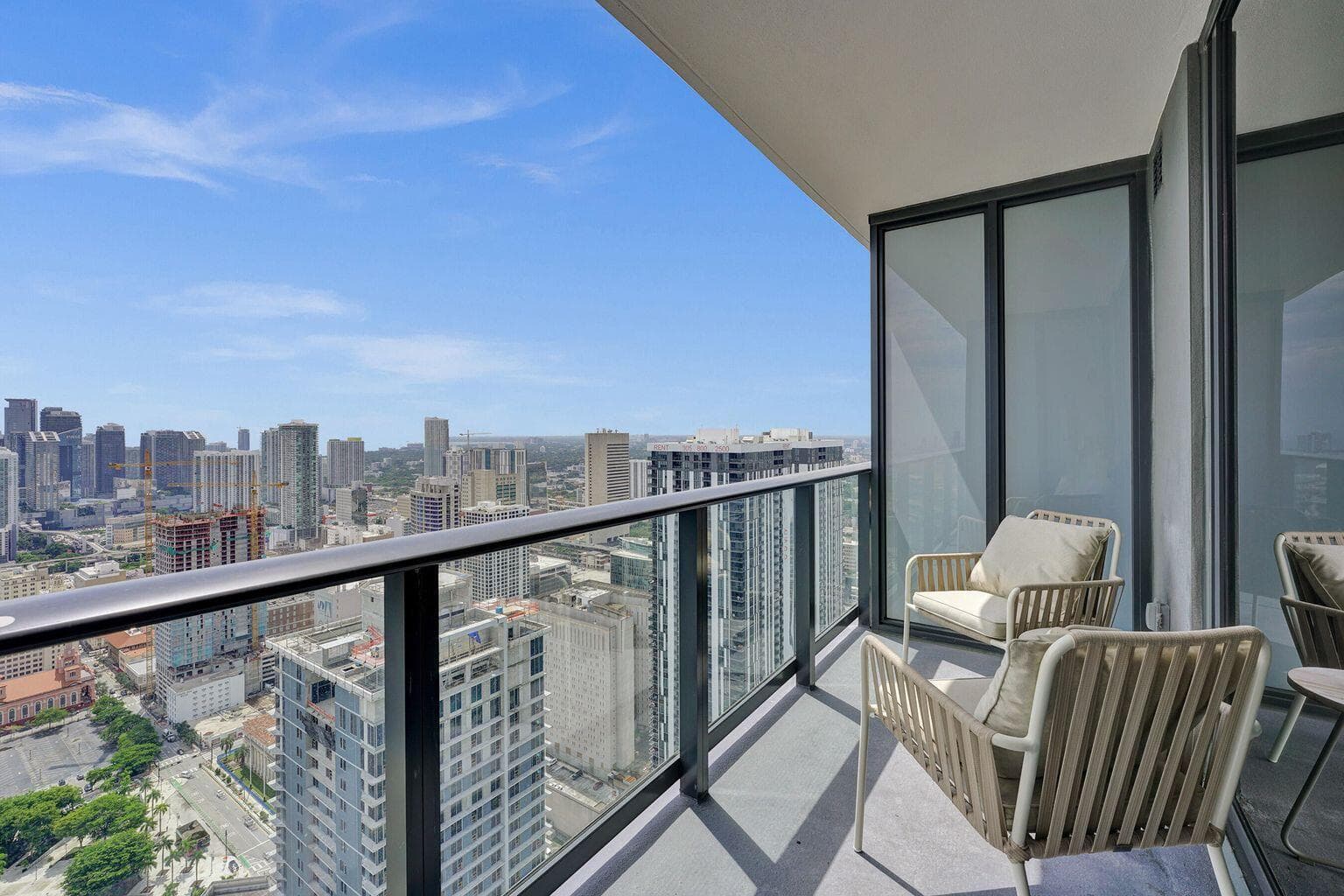 601 NE 1st Avenue 4712, Miami, FL 33132 14