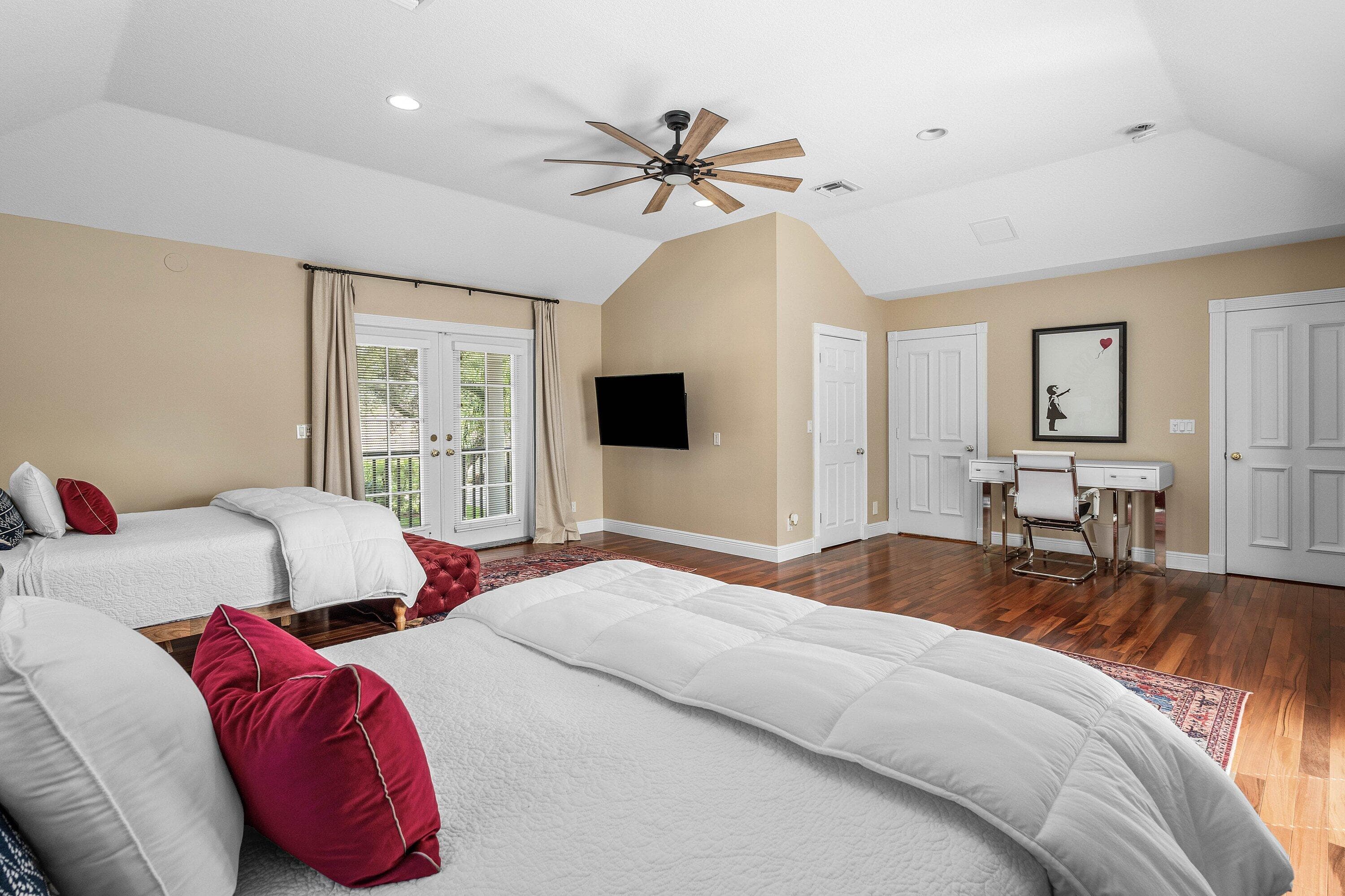 2 Firestone Circle, West Palm Beach, FL 33401 21