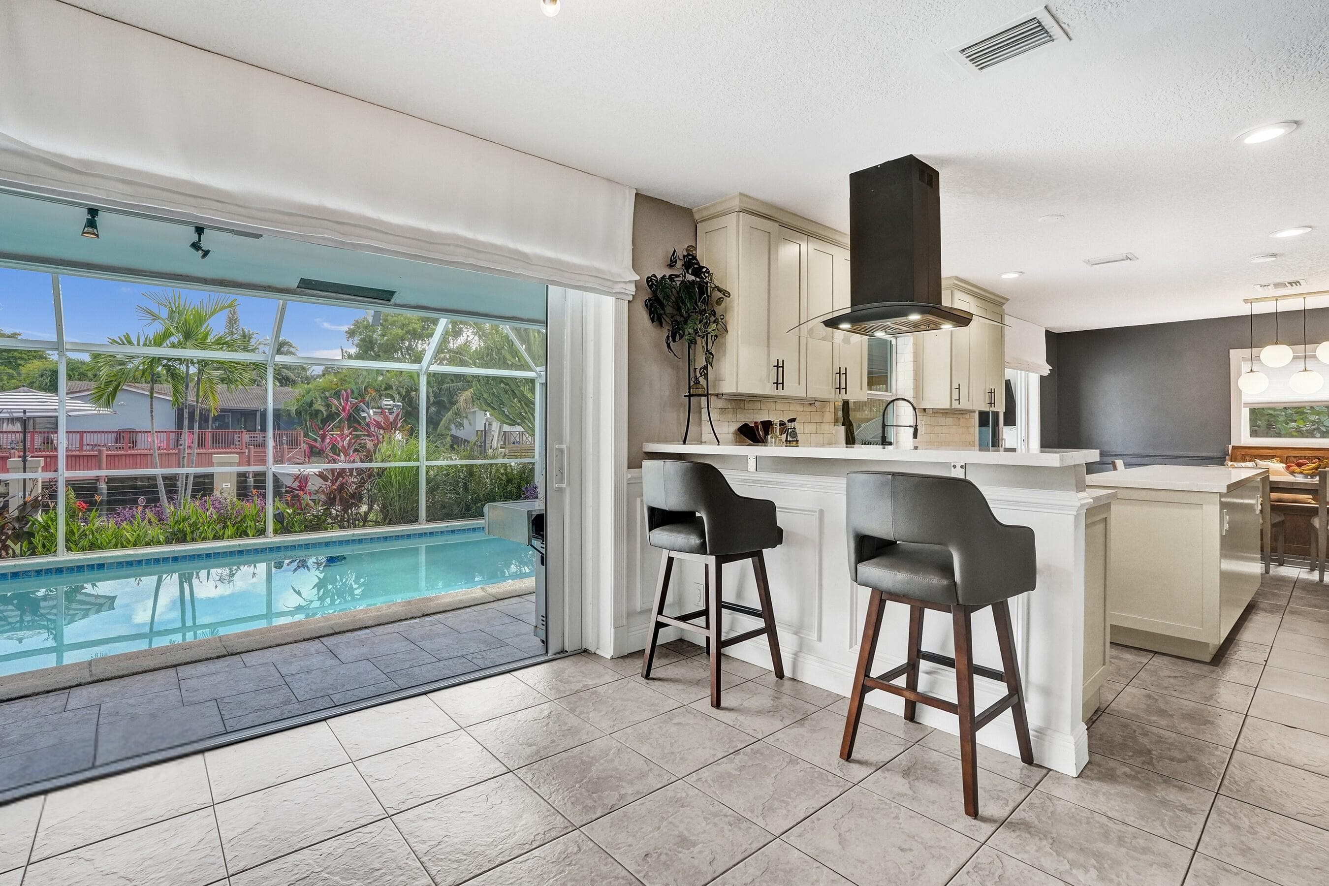 1430 NE 57th Street, Fort Lauderdale, FL 33334 10