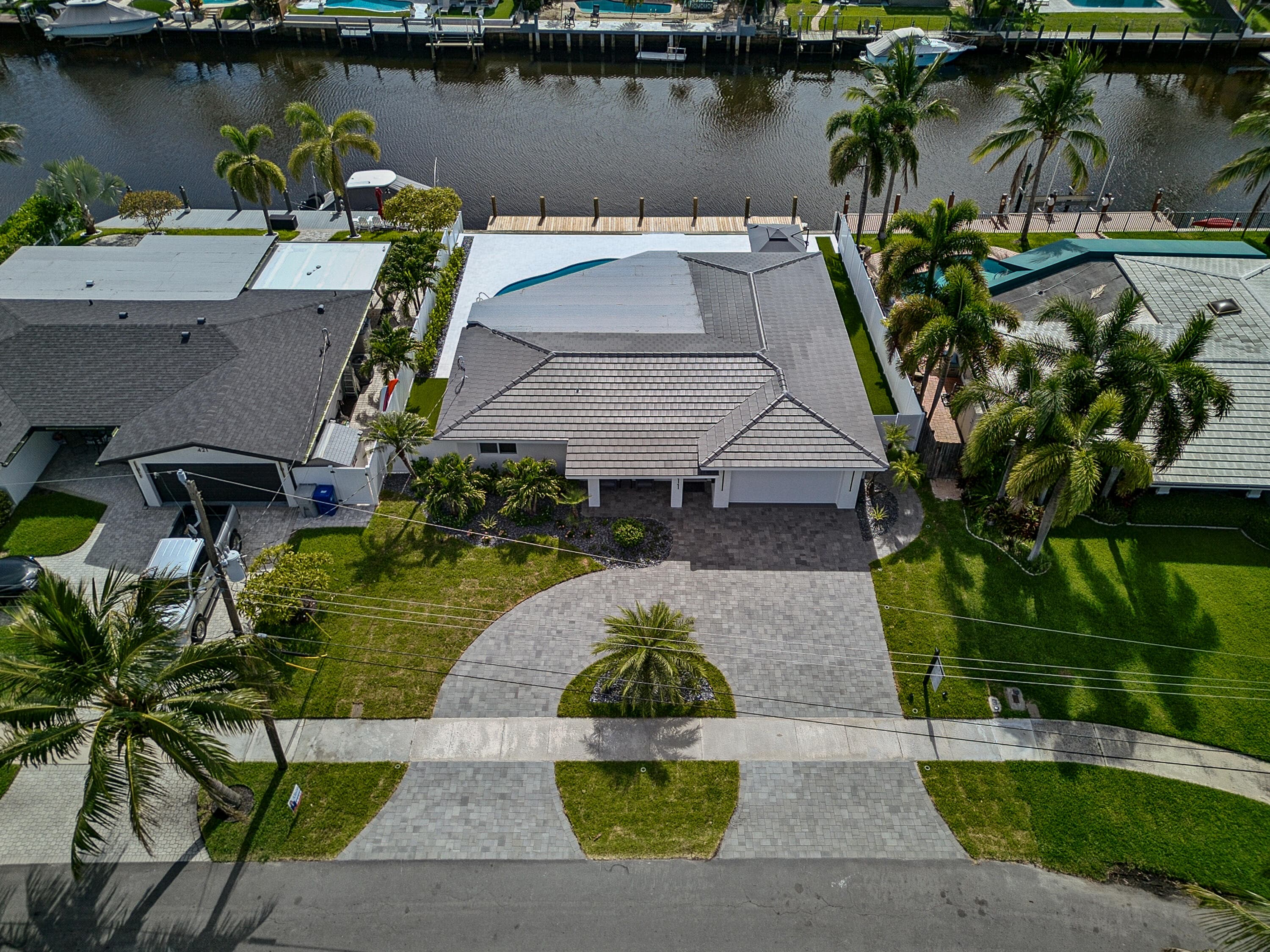 411 SE 2nd Avenue, Pompano Beach, FL 33060 2
