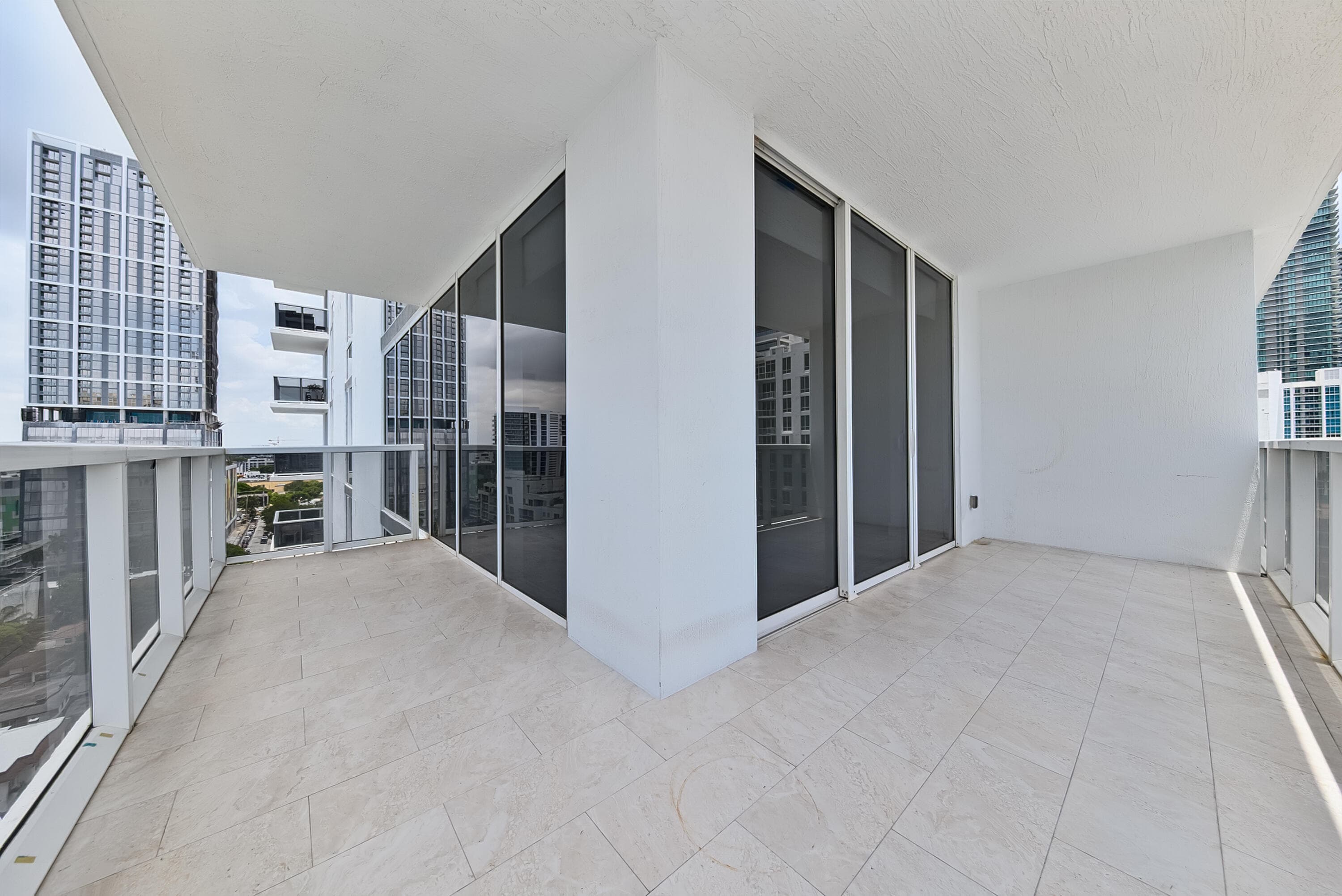 600 NE 27th Street 1605, Miami, FL 33137 40