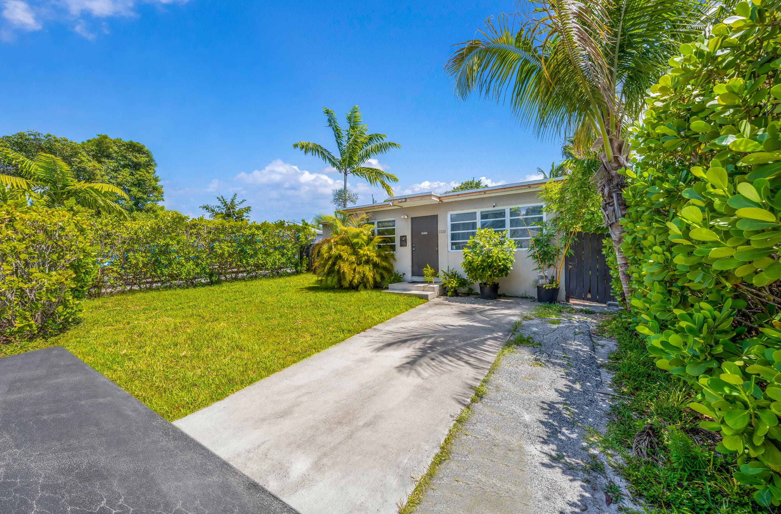 2326 Harding Street, Hollywood, FL 33020 2