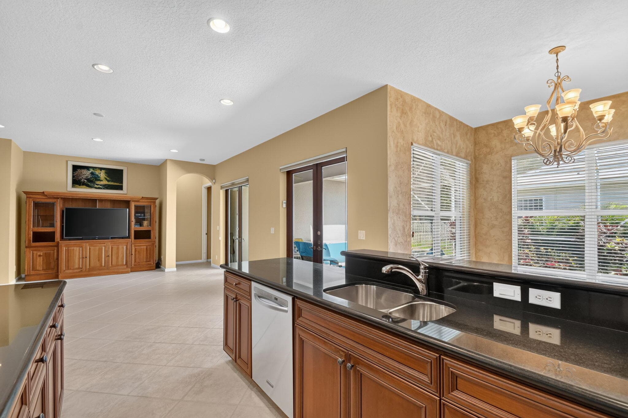 9377 Madewood Court, Royal Palm Beach, FL 33411 24