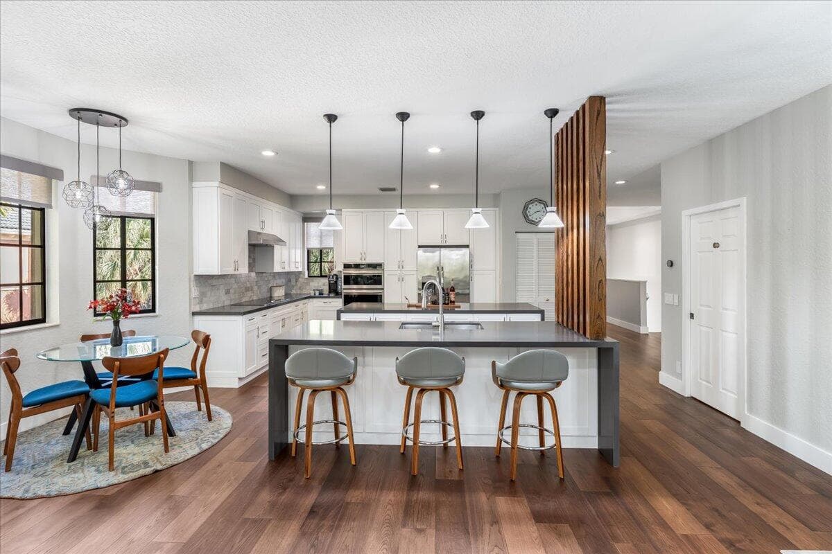 2802 Kinsington Circle 27-4, Weston, FL 33332 4