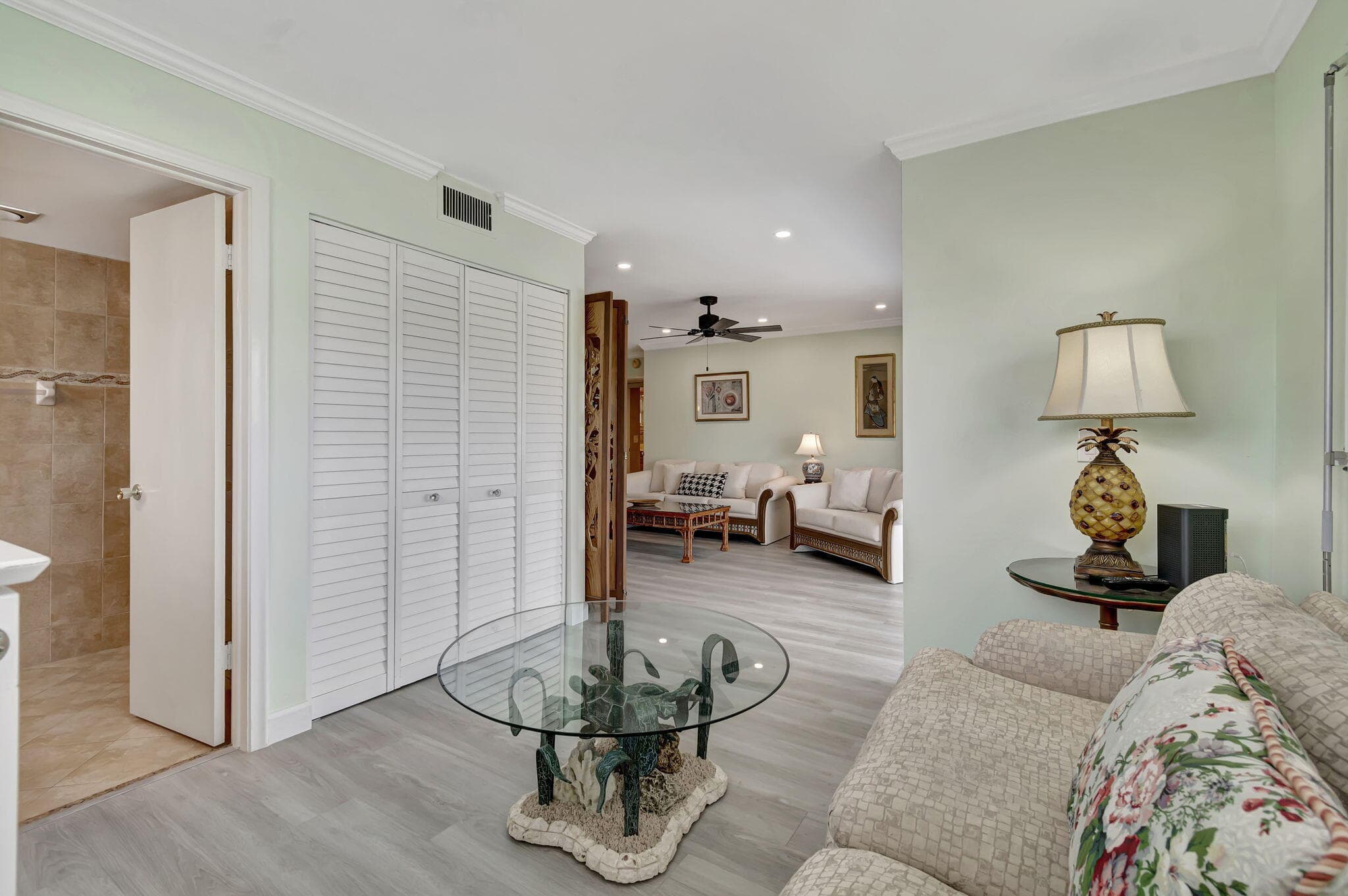 9 Colonial Club Drive 305, Boynton Beach, FL 33435 32