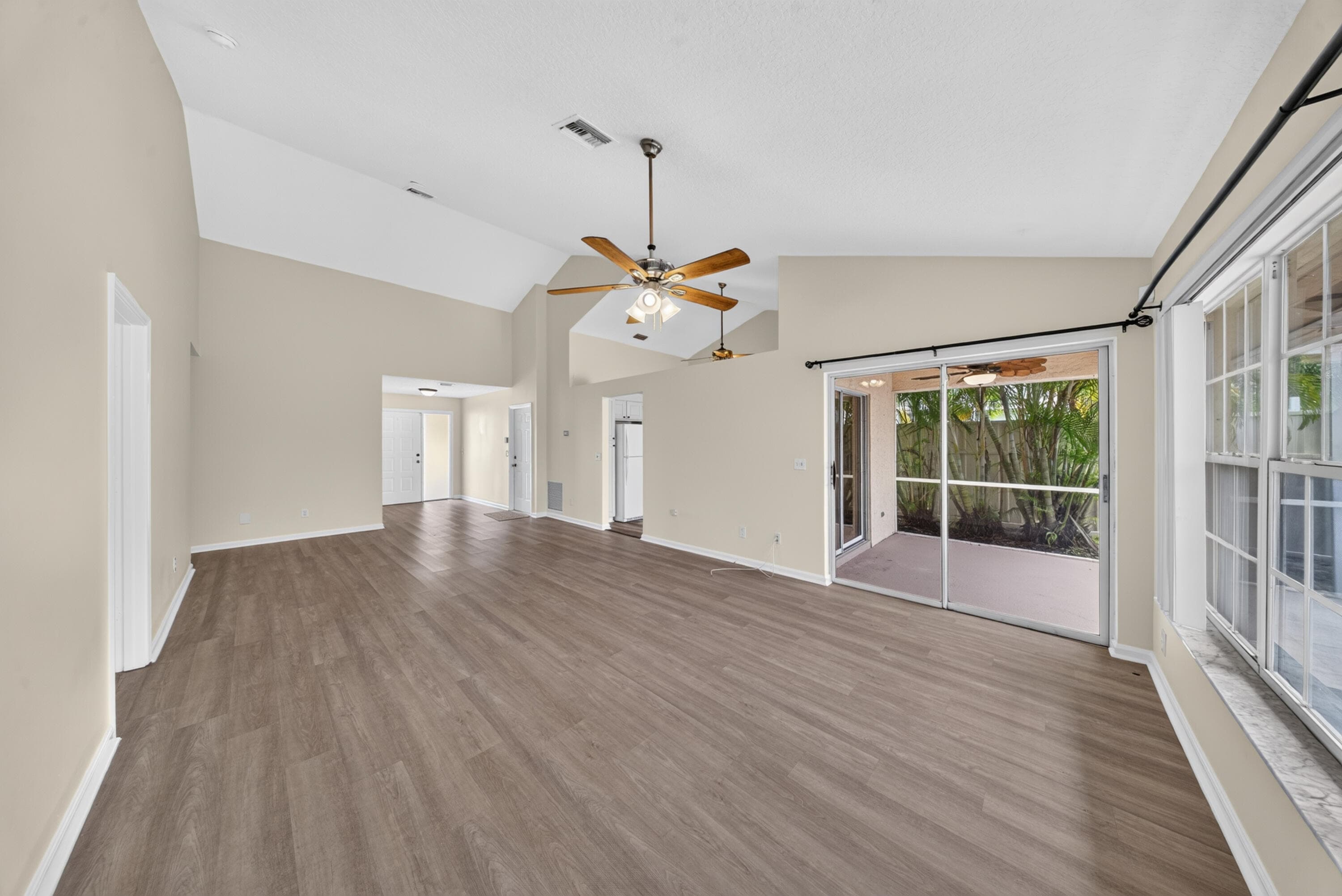 119 Adobe Circle, Jupiter, FL 33458 8