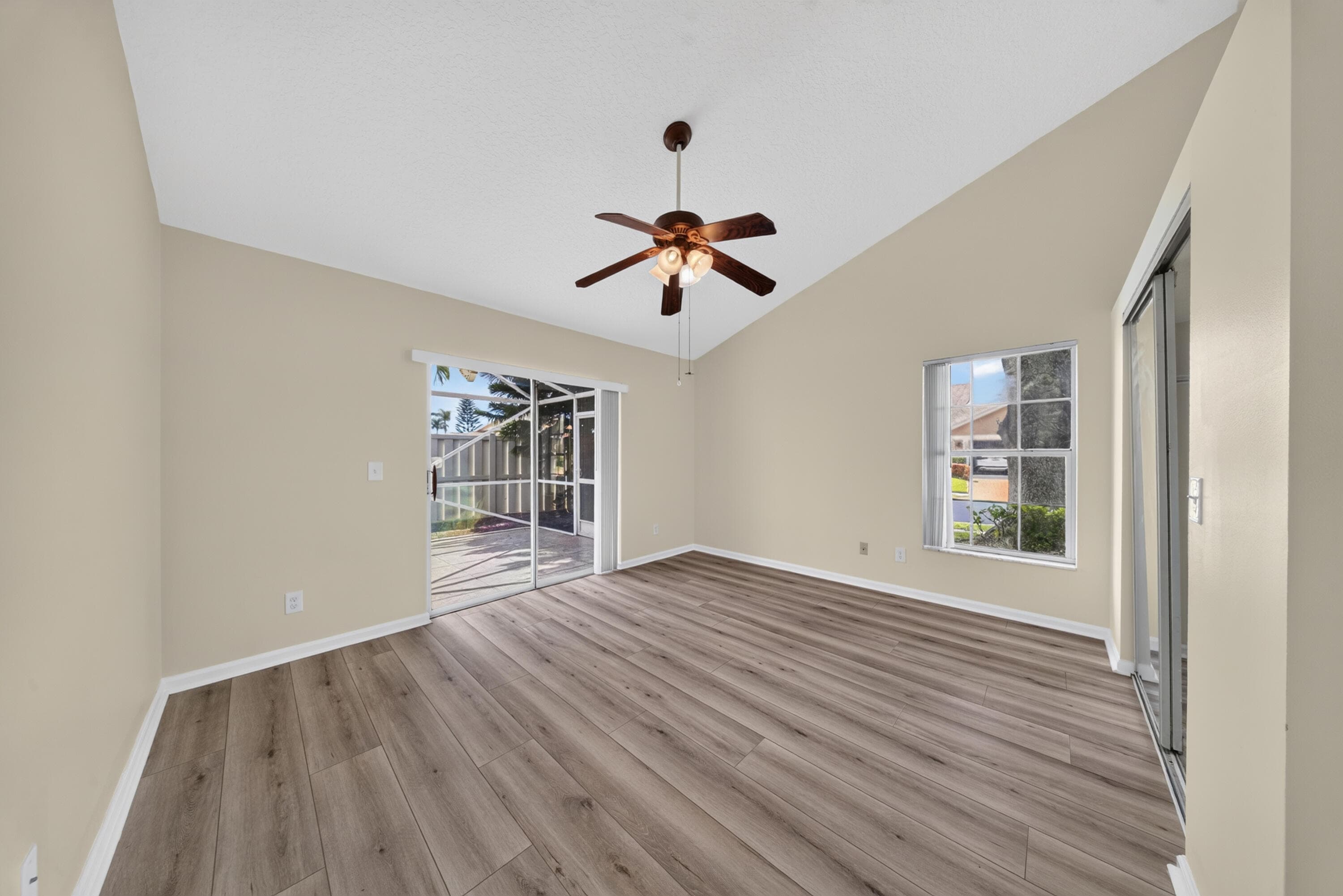 119 Adobe Circle, Jupiter, FL 33458 17