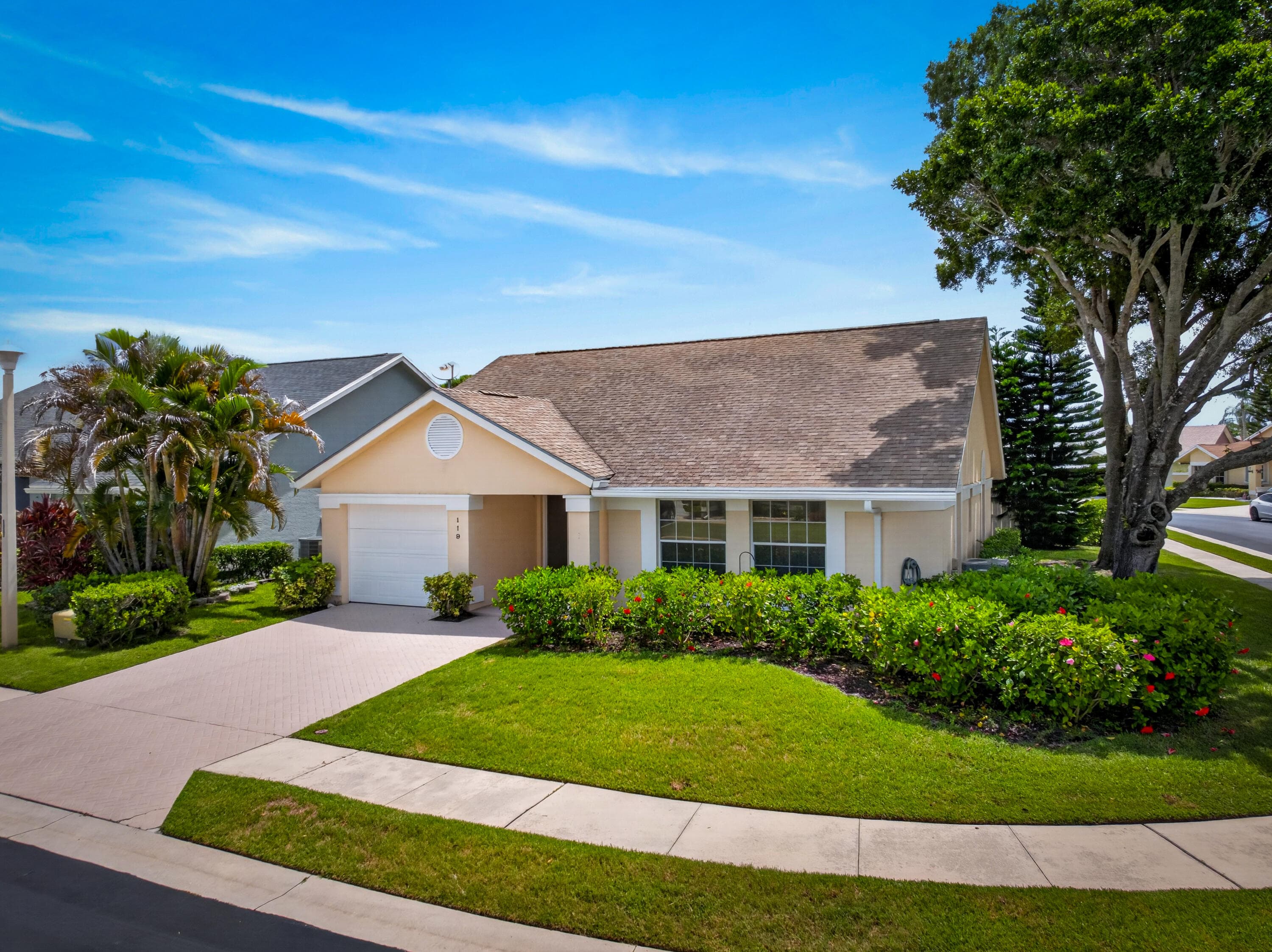 119 Adobe Circle, Jupiter, FL 33458