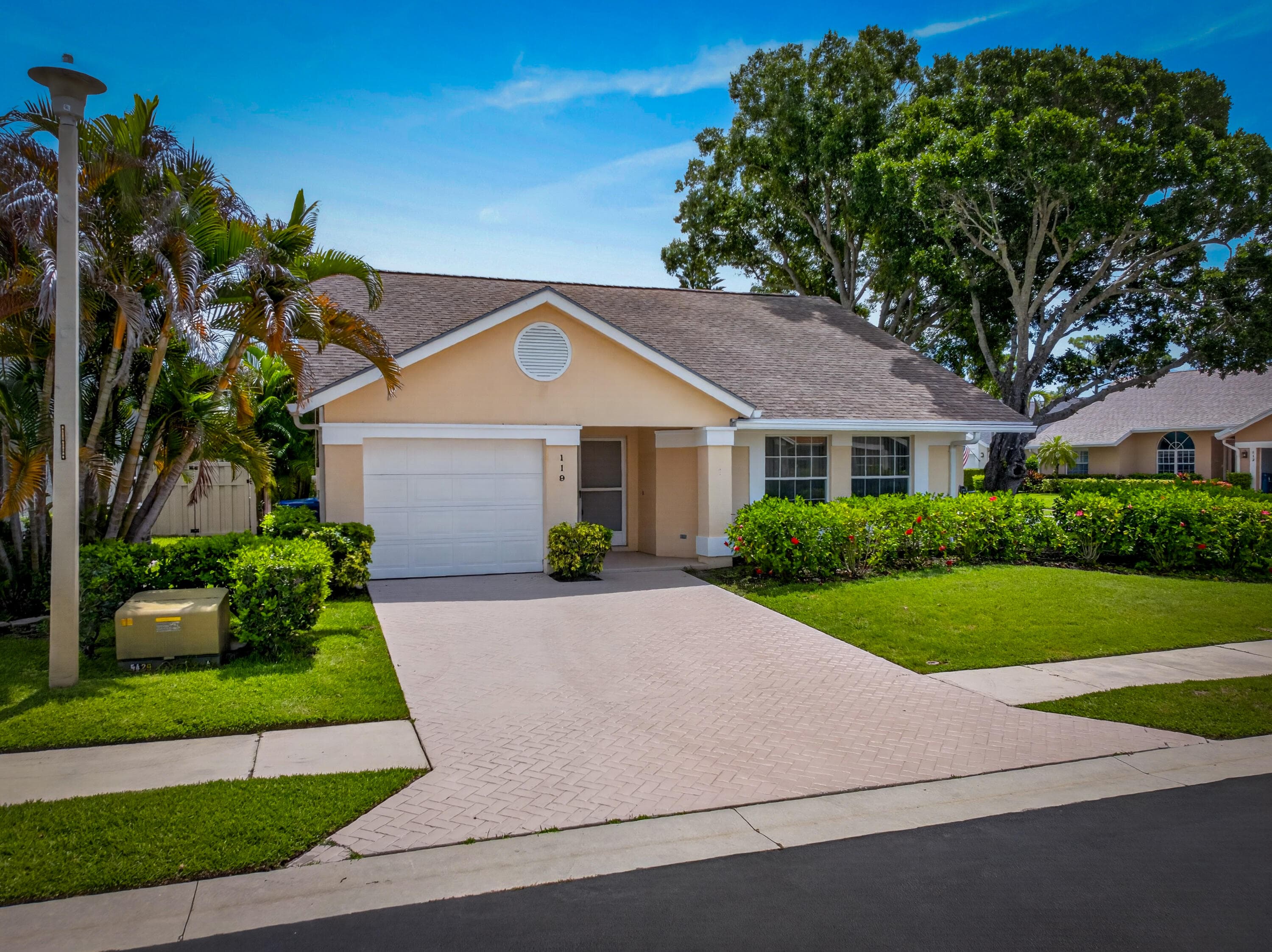 119 Adobe Circle, Jupiter, FL 33458 2