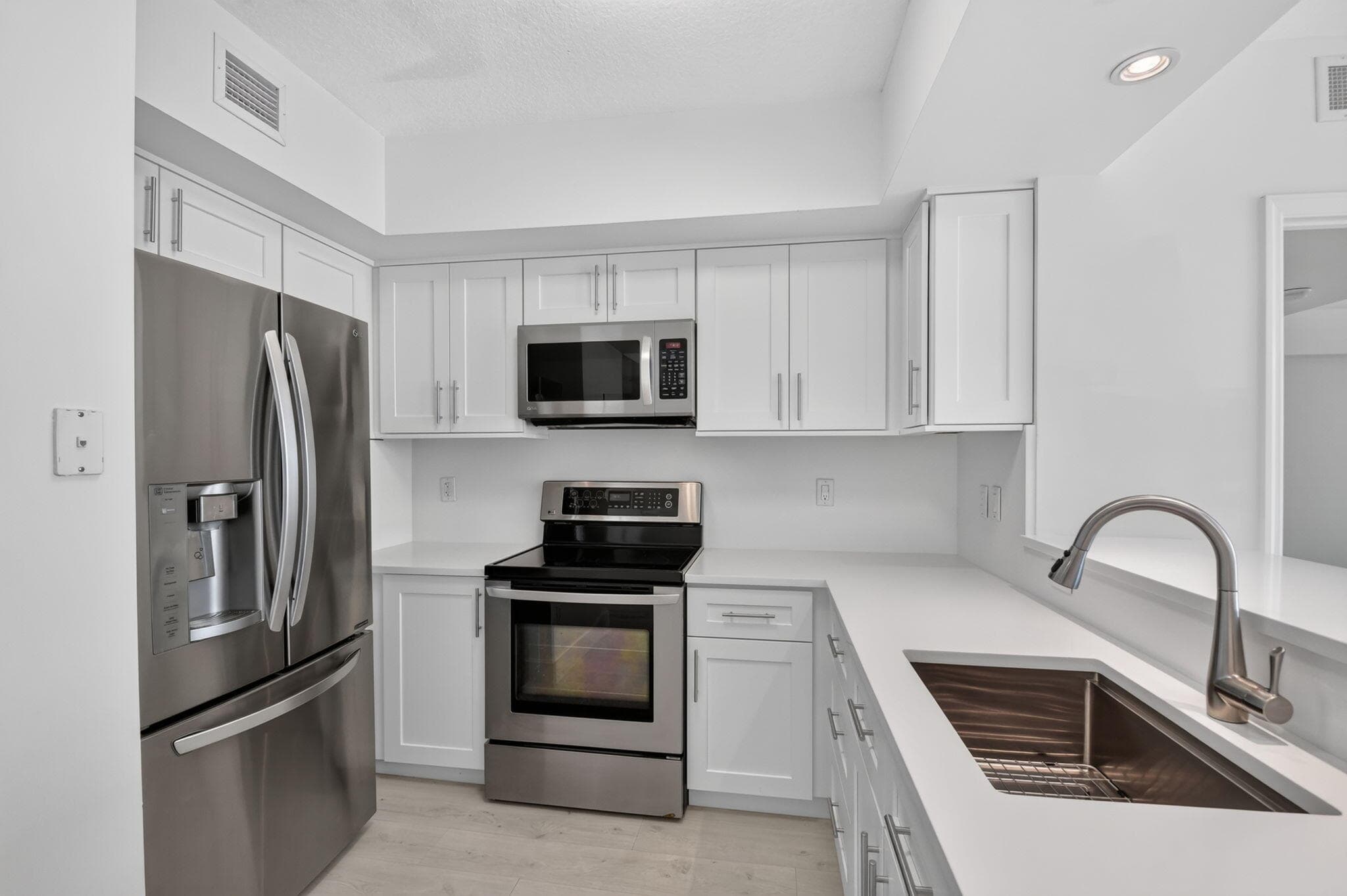 403 S Sapodilla Avenue 409, West Palm Beach, FL 33401 8