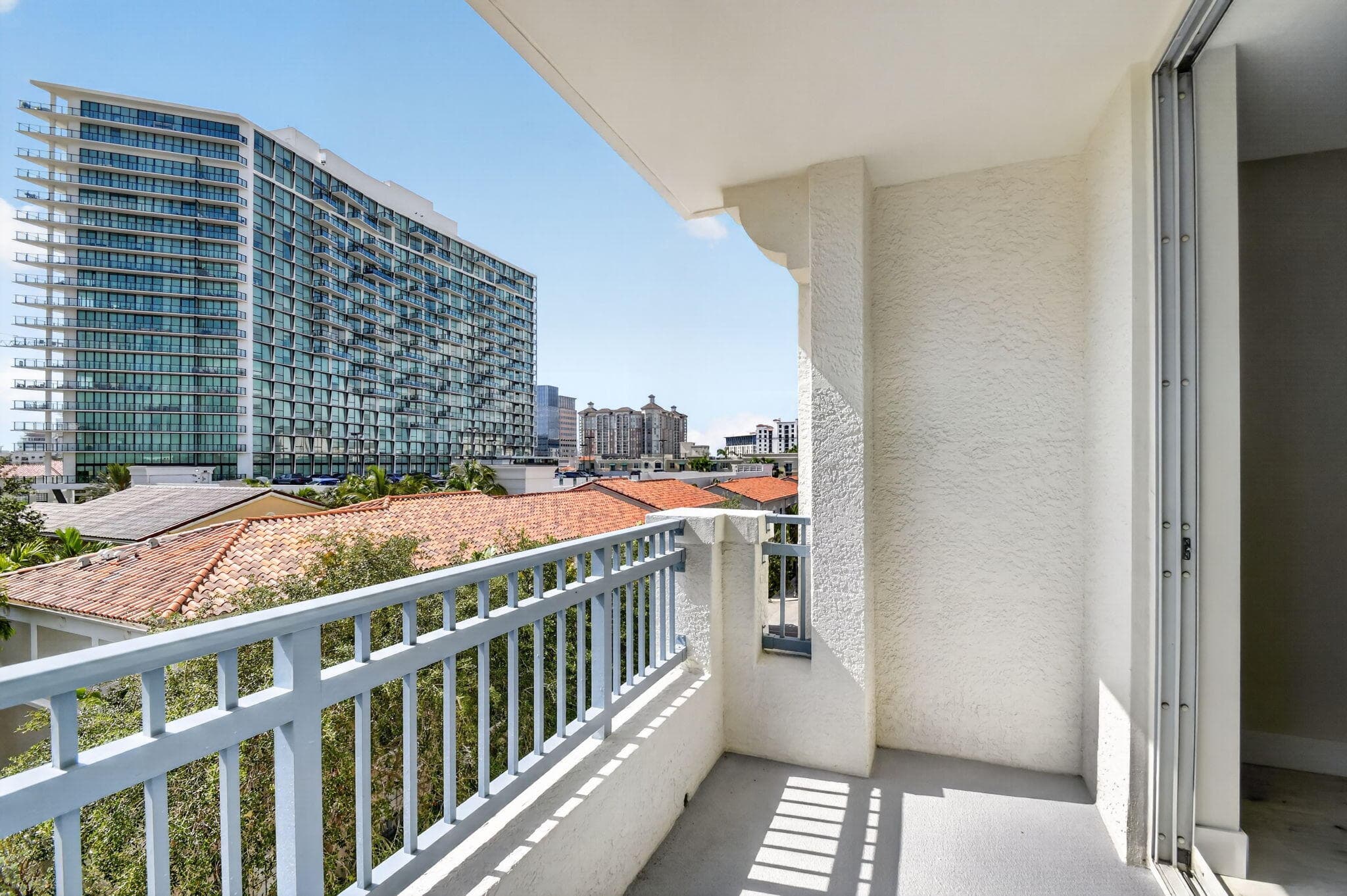 403 S Sapodilla Avenue 409, West Palm Beach, FL 33401 27