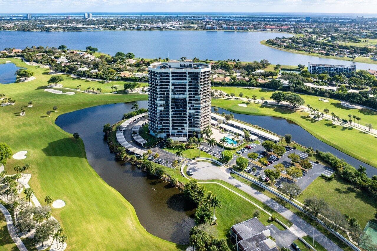 1900 Consulate Place 406, West Palm Beach, FL 33401 58
