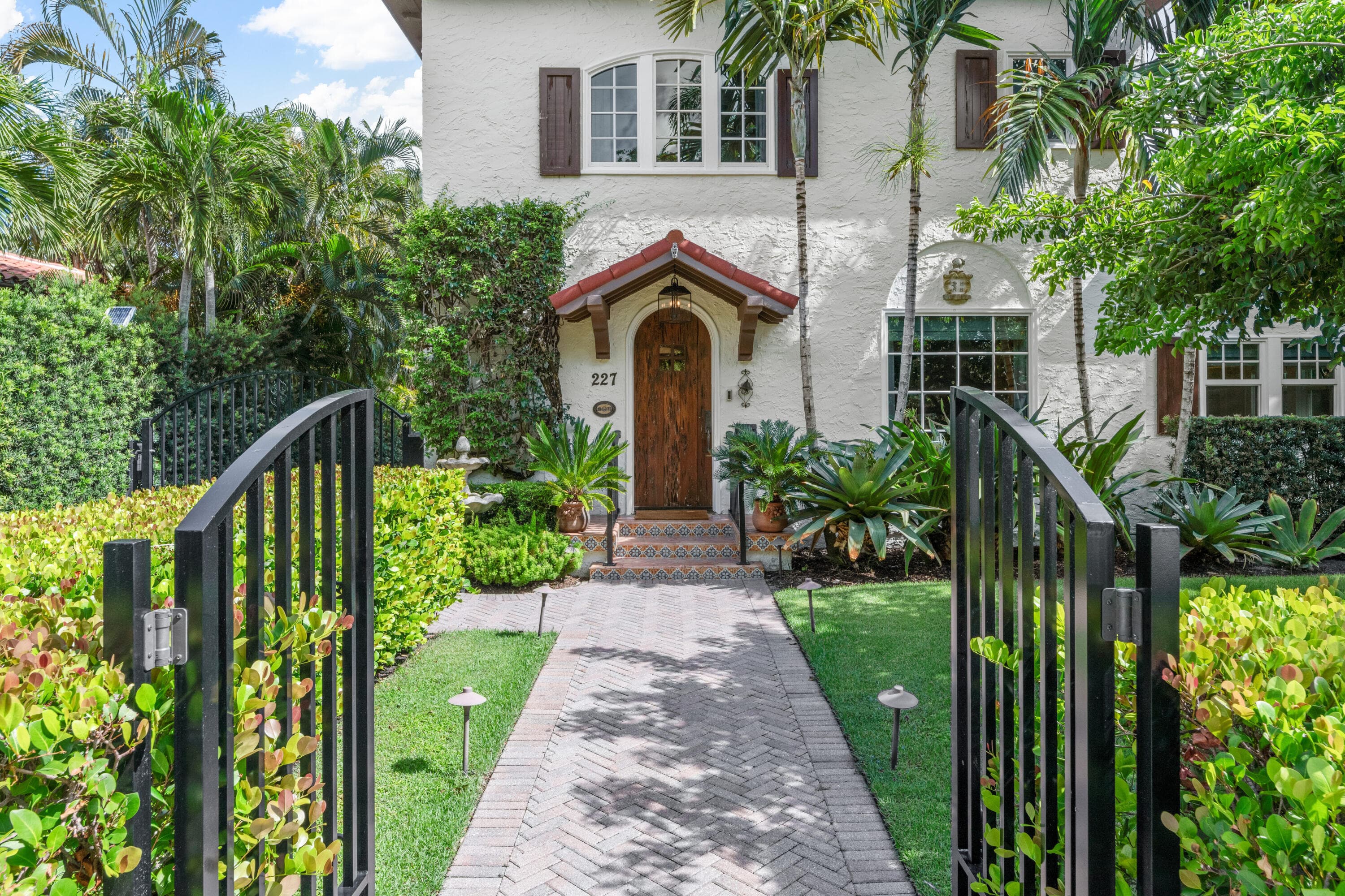 227 Marlborough Road, West Palm Beach, FL 33405 53