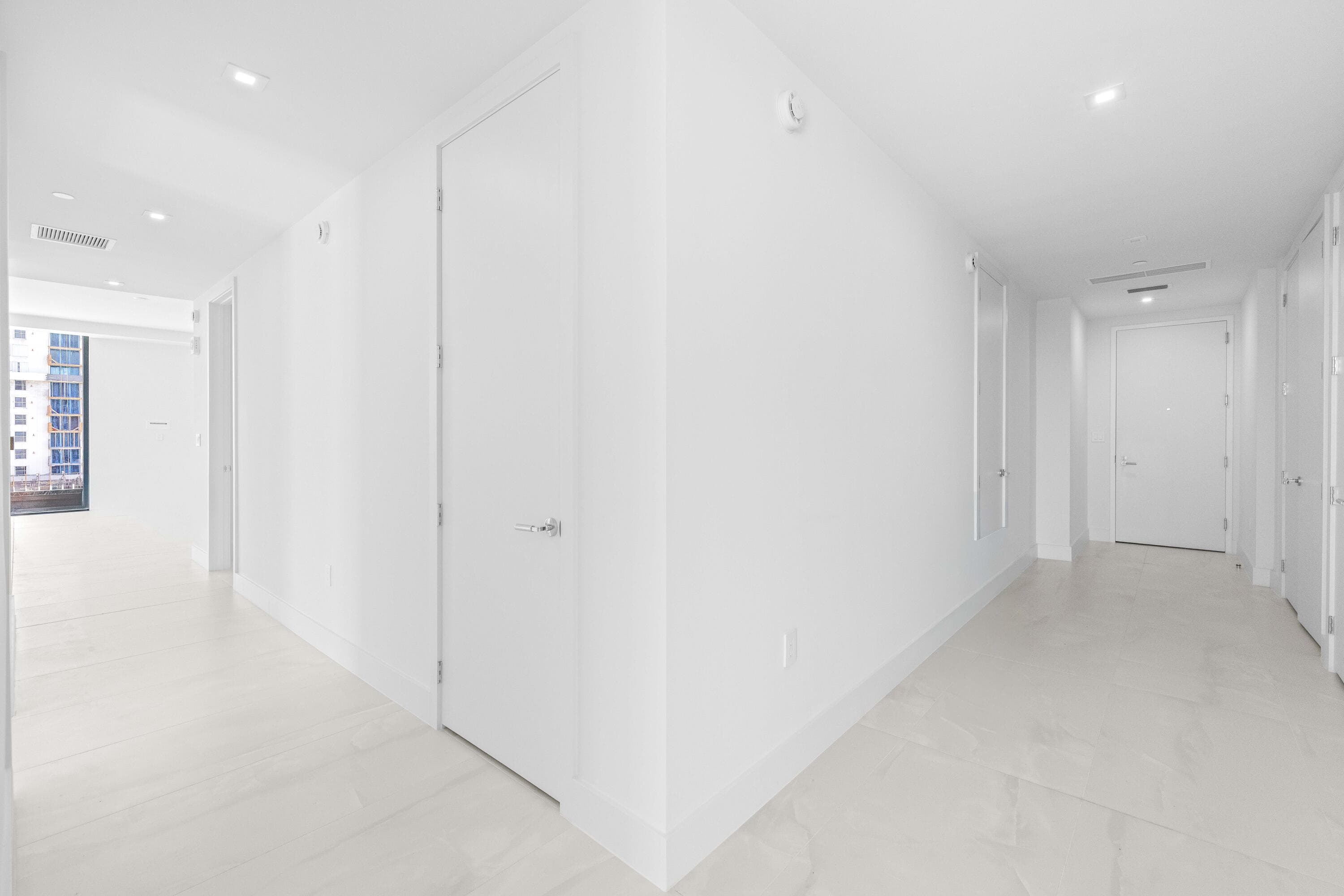 305 Briny Avenue 406, Pompano Beach, FL 33062 25