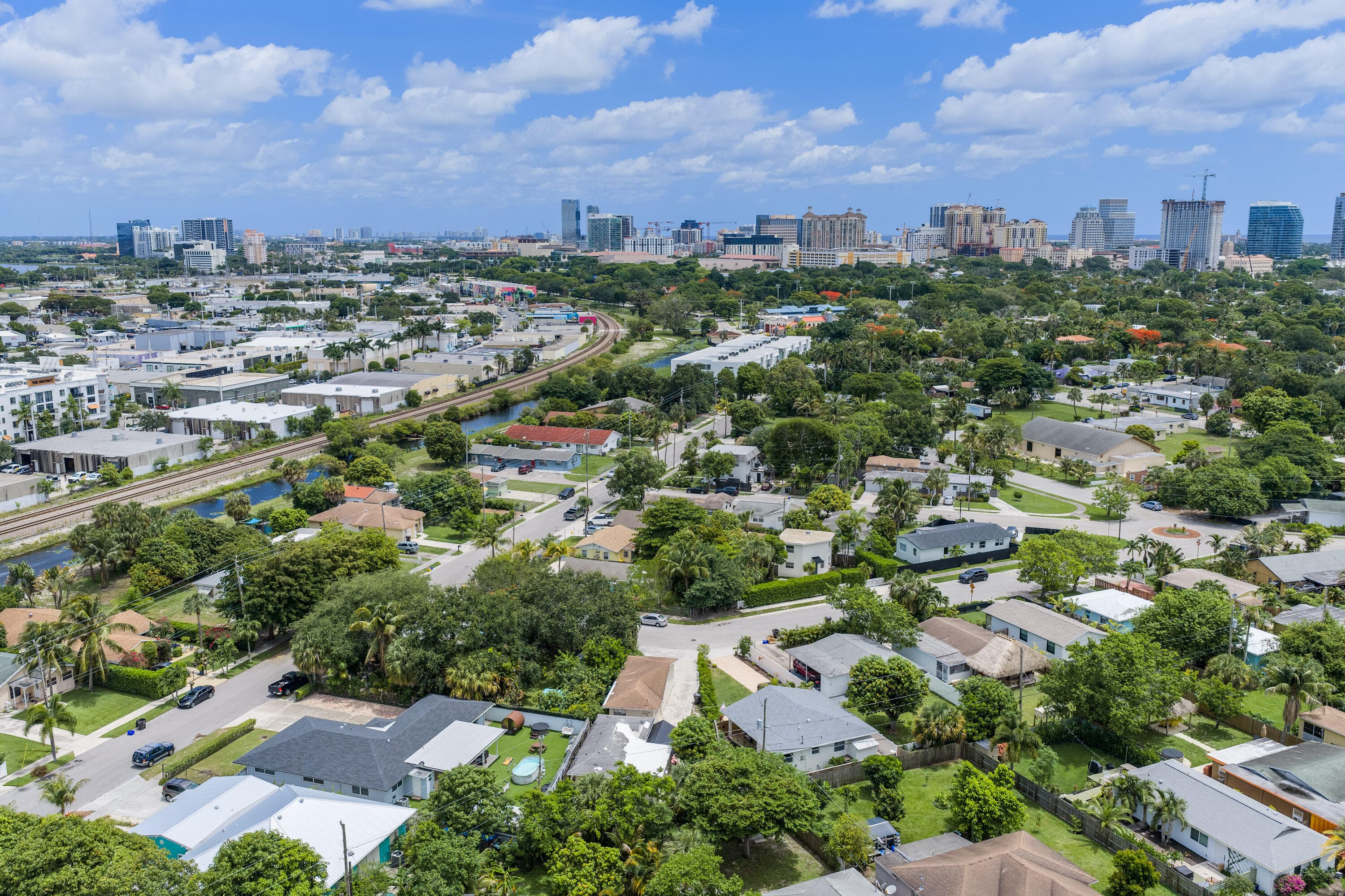1007 Charles Street, West Palm Beach, FL 33401 17