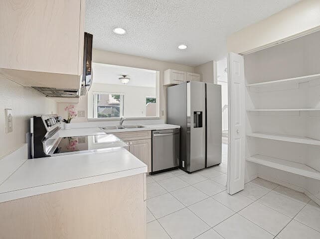 8596 Jade Drive, Tamarac, FL 33321 9