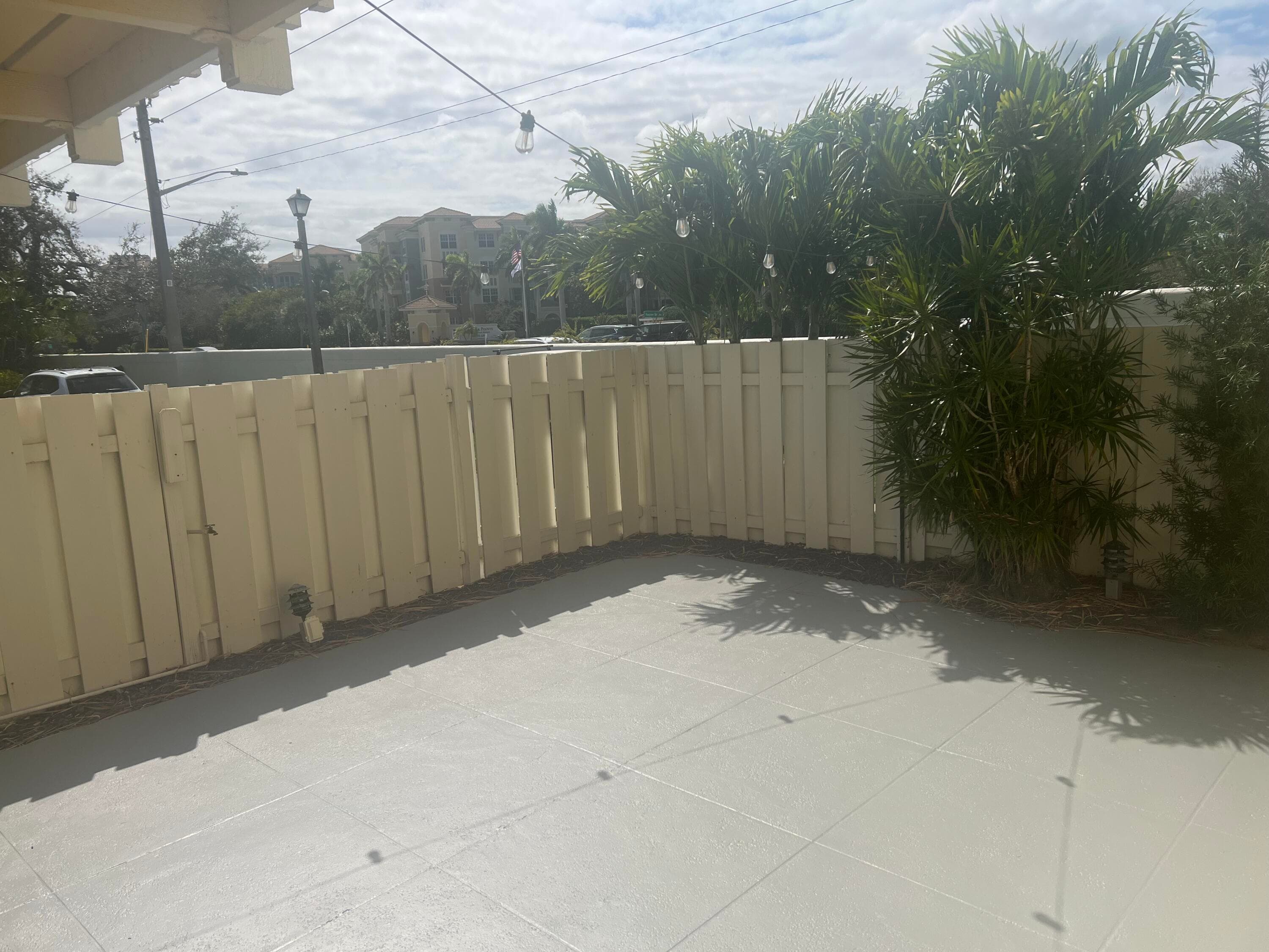 169 Seabreeze Circle, Jupiter, FL 33477 23