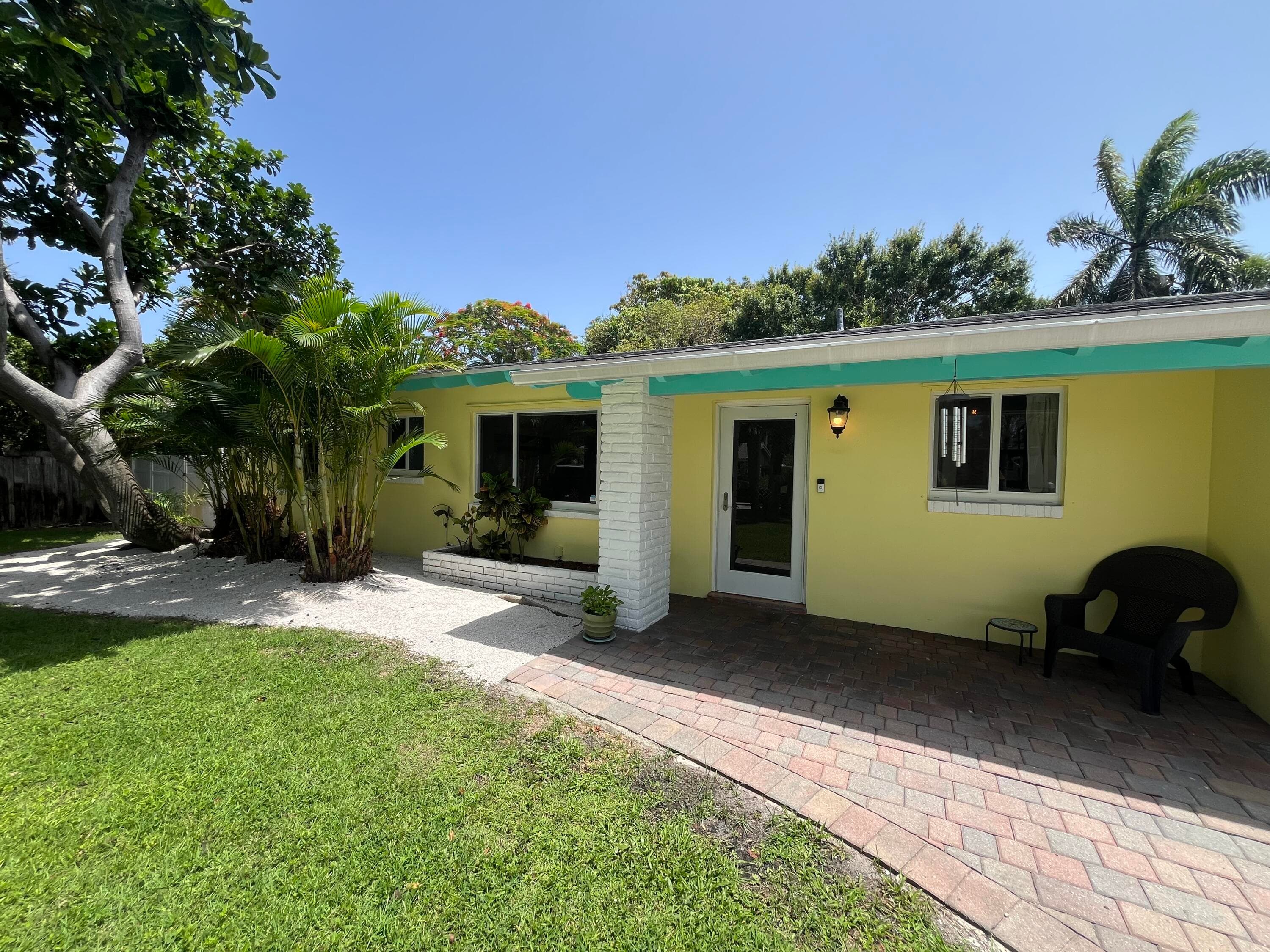 620 NE 9th Avenue, Boynton Beach, FL 33435 7