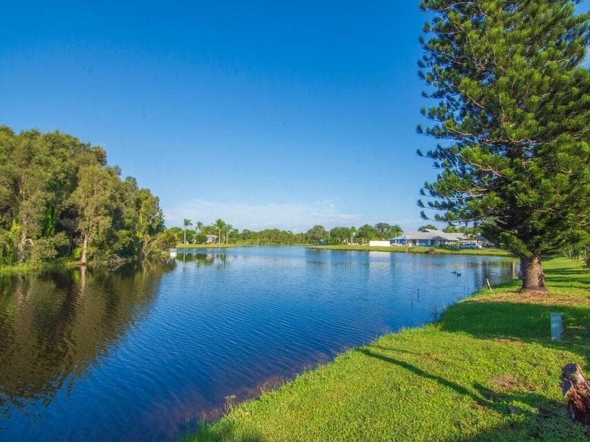 6910 SE Morningside Drive, Stuart, FL 34997 6