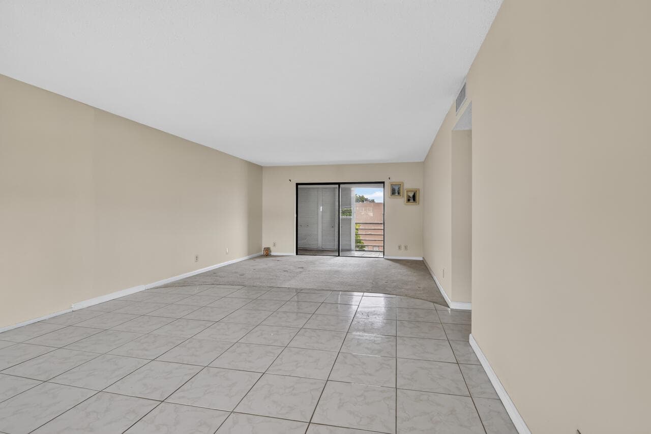 4140 NW 44th Avenue 411, Lauderdale Lakes, FL 33319 11