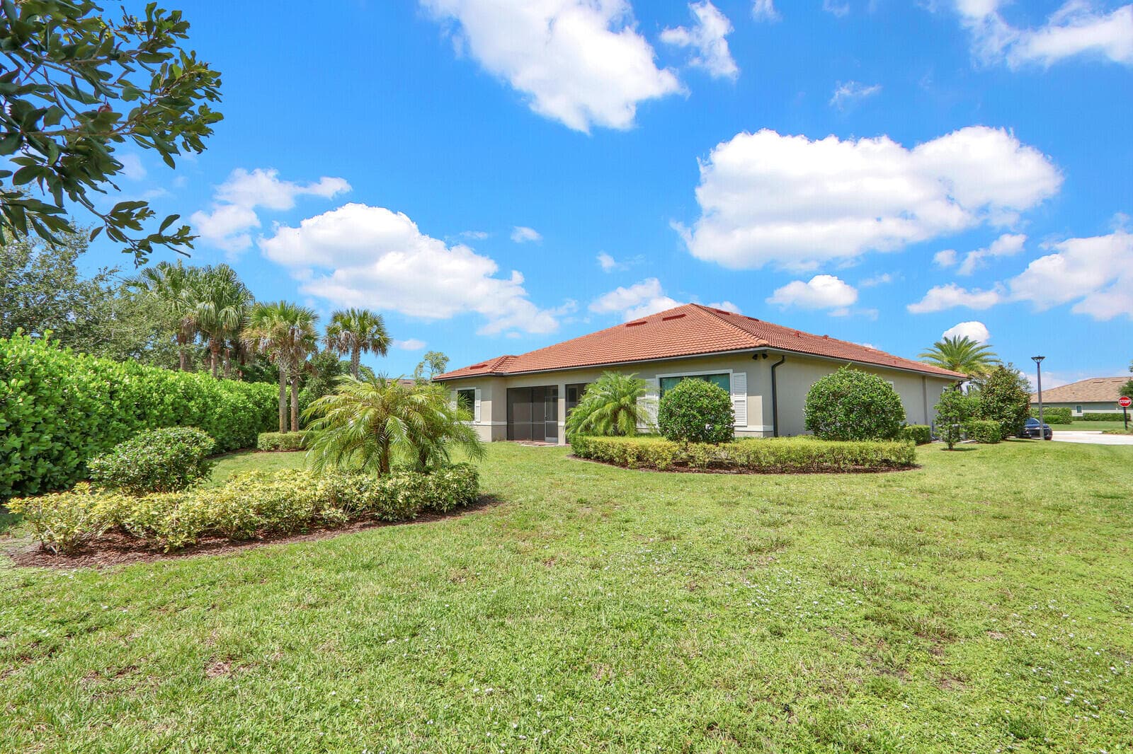 9242 Balsamo Drive, Palm Beach Gardens, FL 33412 46
