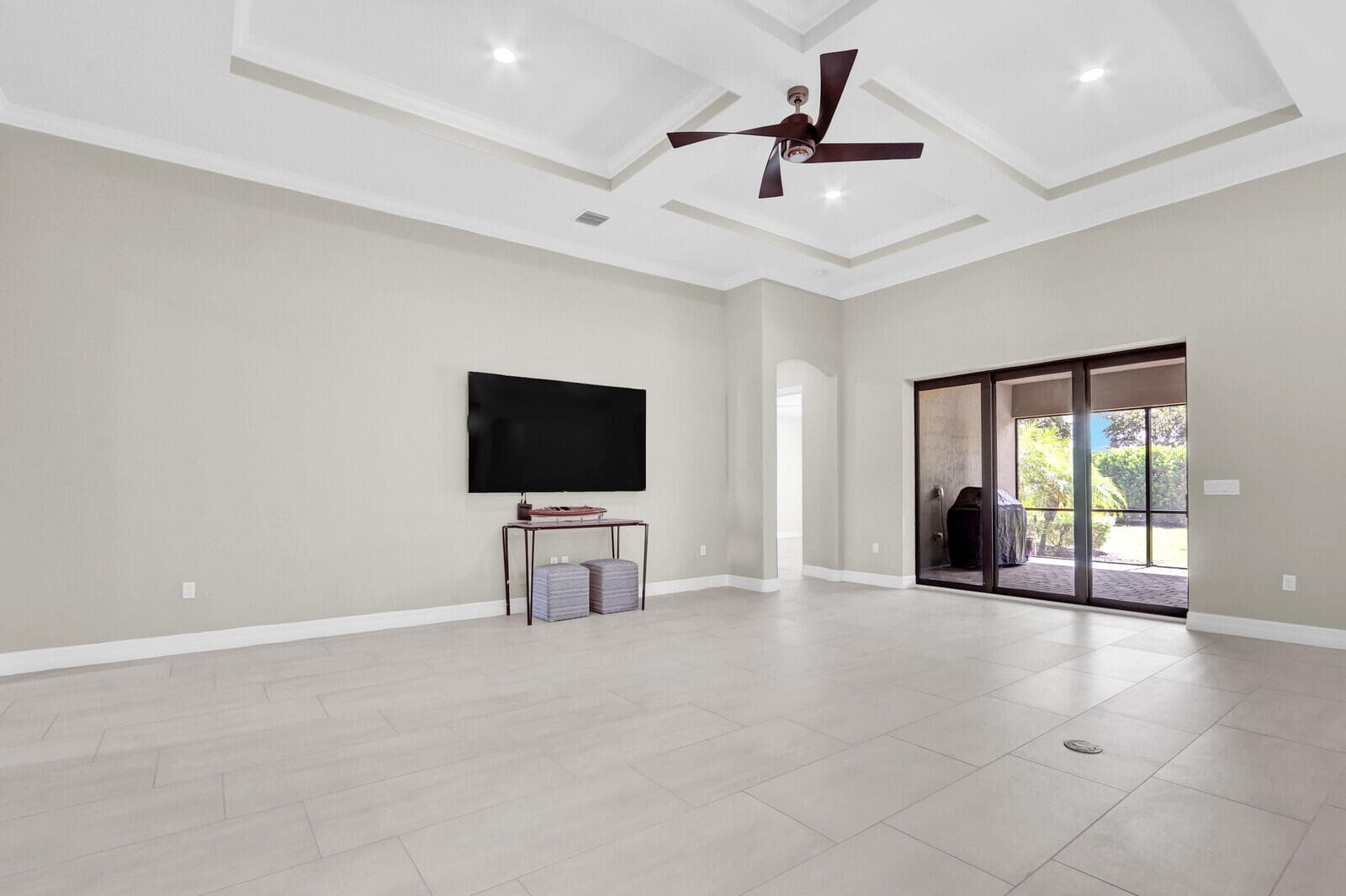 9242 Balsamo Drive, Palm Beach Gardens, FL 33412 12