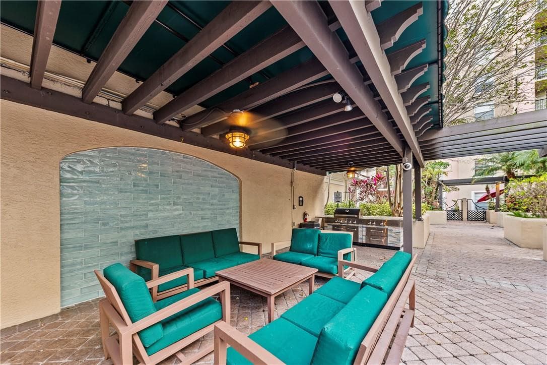 520 SE 5th Avenue 2404, Fort Lauderdale, FL 33301 39