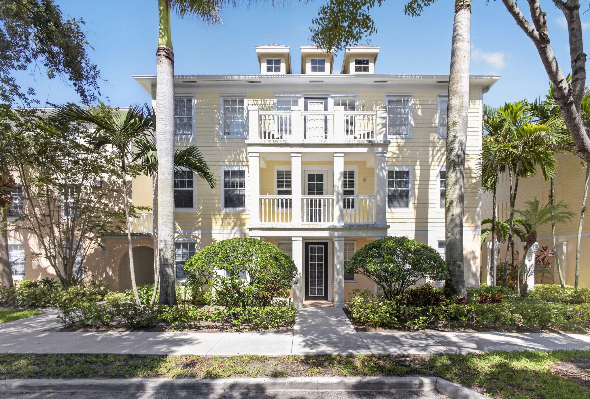 225 Murcia Drive 101, Jupiter, FL 33458 2