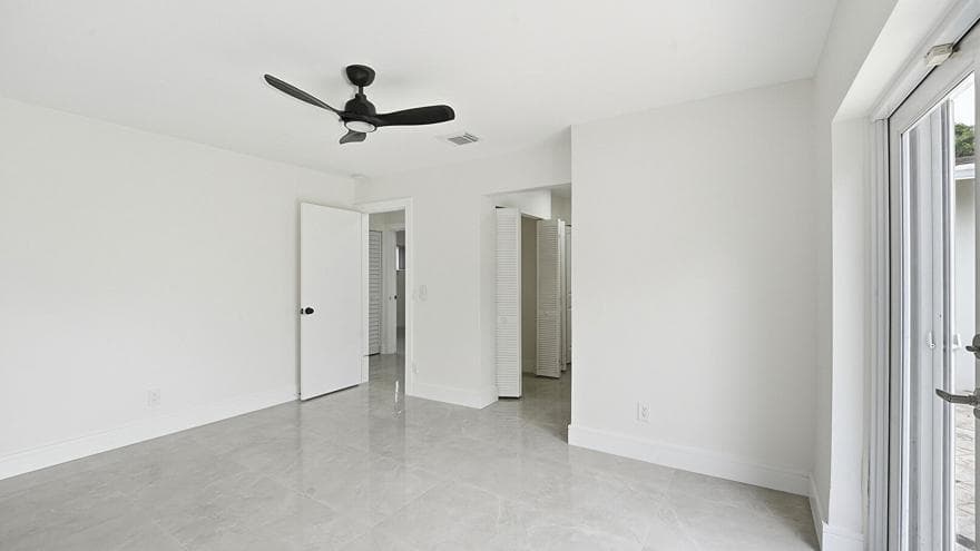 21020 Highland Lakes Boulevard, Miami, FL 33179 34