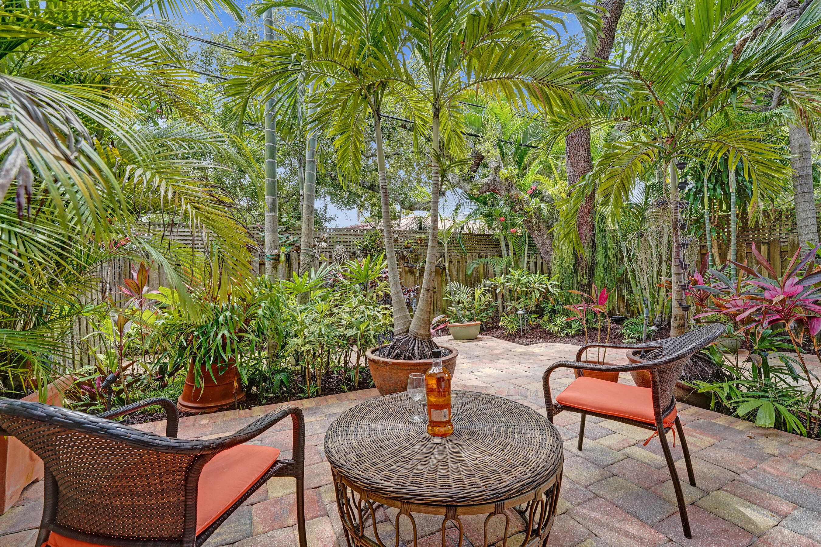 620 NE 9th Avenue 6, Fort Lauderdale, FL 33304 11