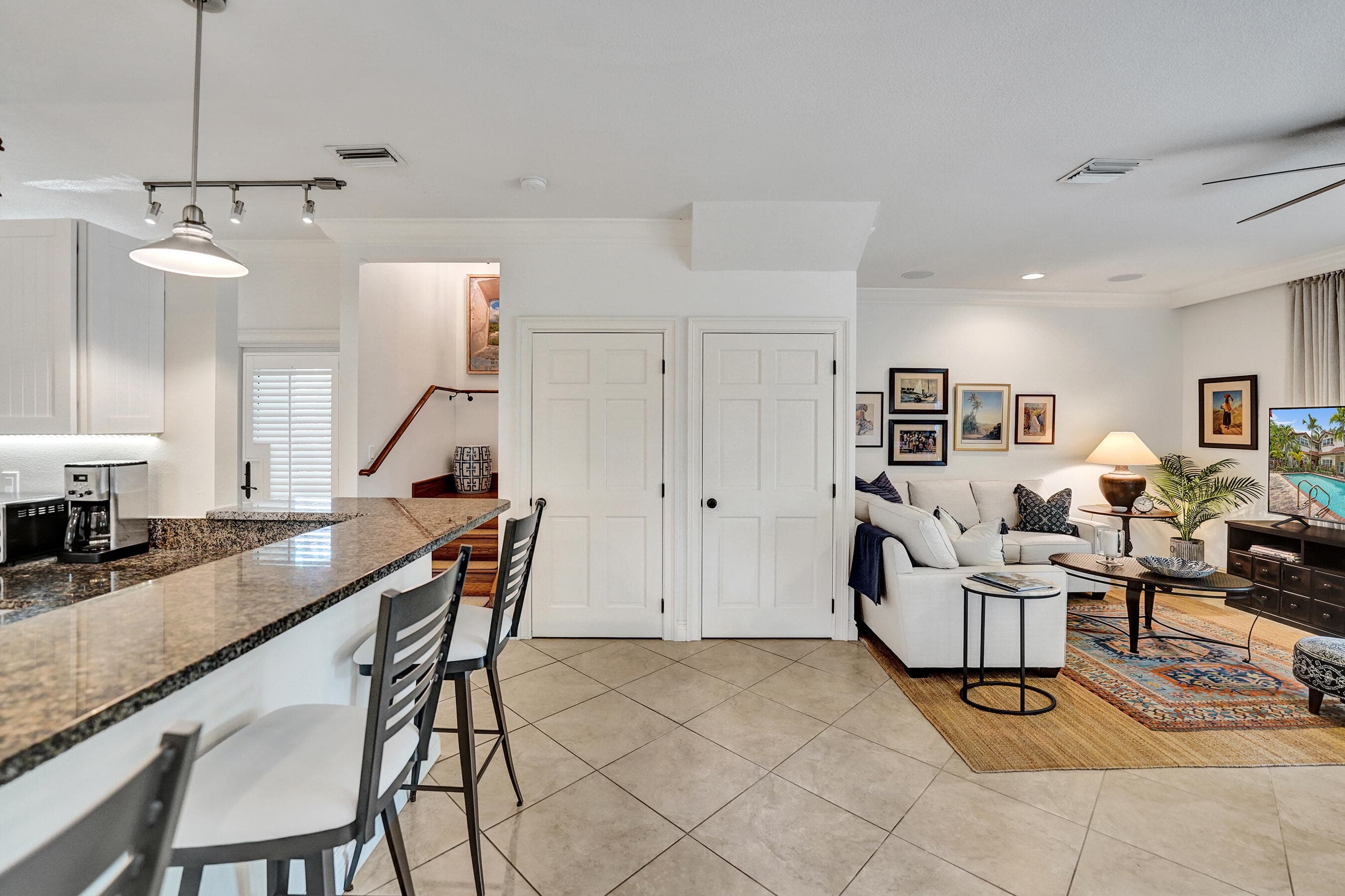 620 NE 9th Avenue 6, Fort Lauderdale, FL 33304 48