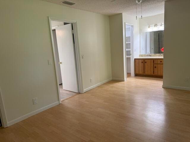 7293 W Oakridge Circle, Lake Worth, FL 33462 33