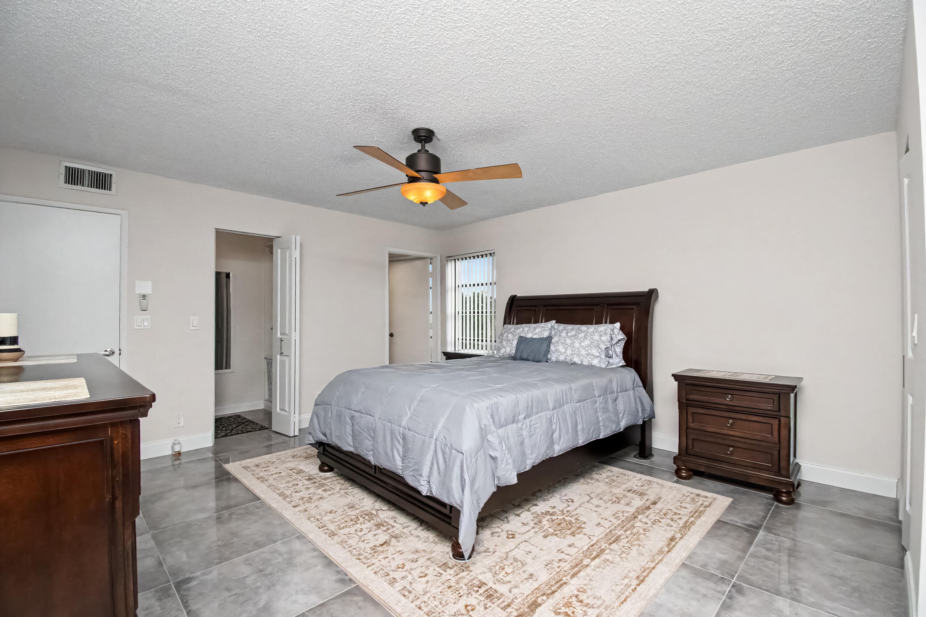 7351 Kinghurst Drive 301, Delray Beach, FL 33446 19