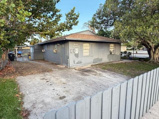 714 S H Street, Lake Worth Beach, FL 33460 56