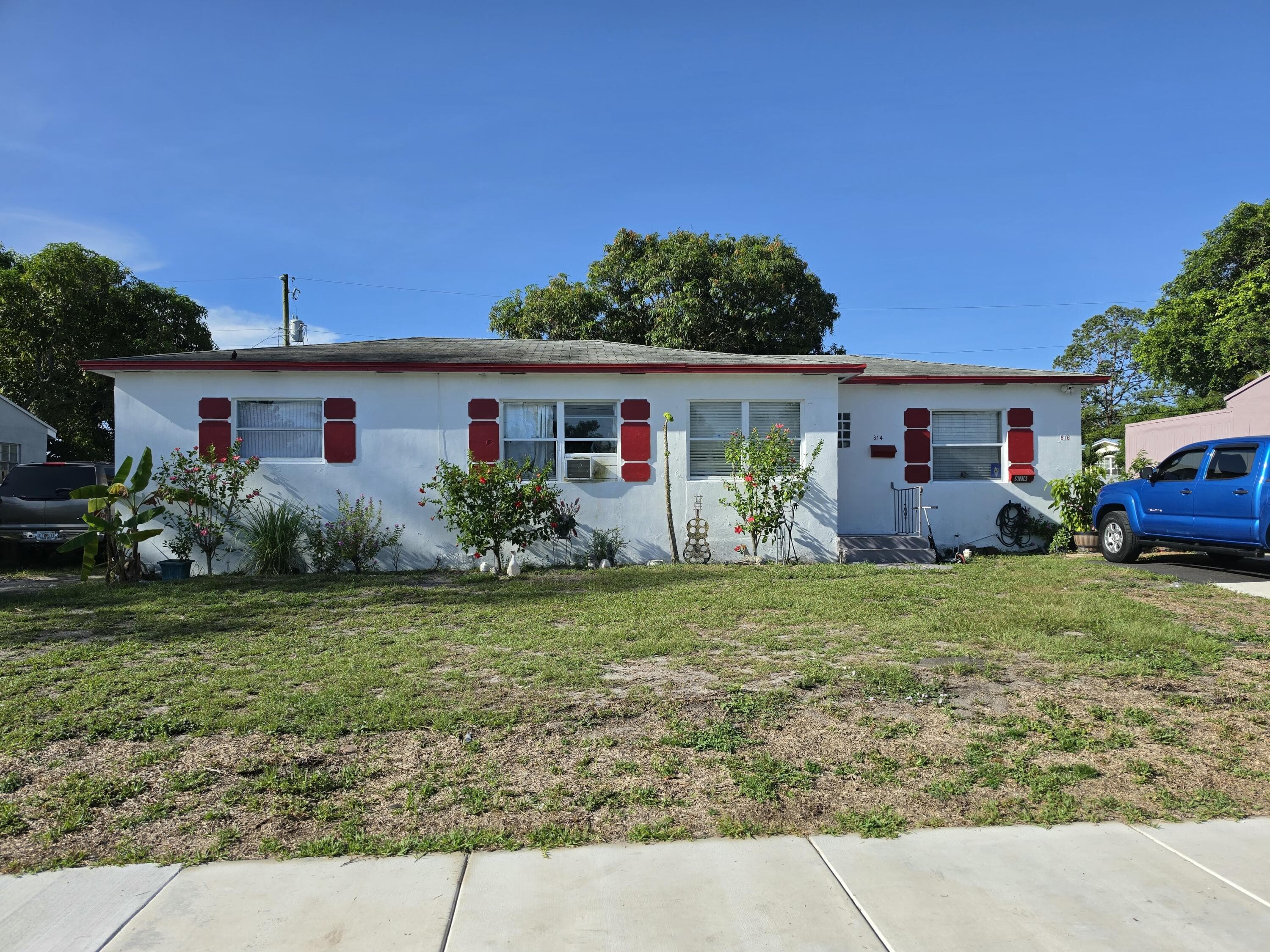 814 42nd Street, West Palm Beach, FL 33407 2