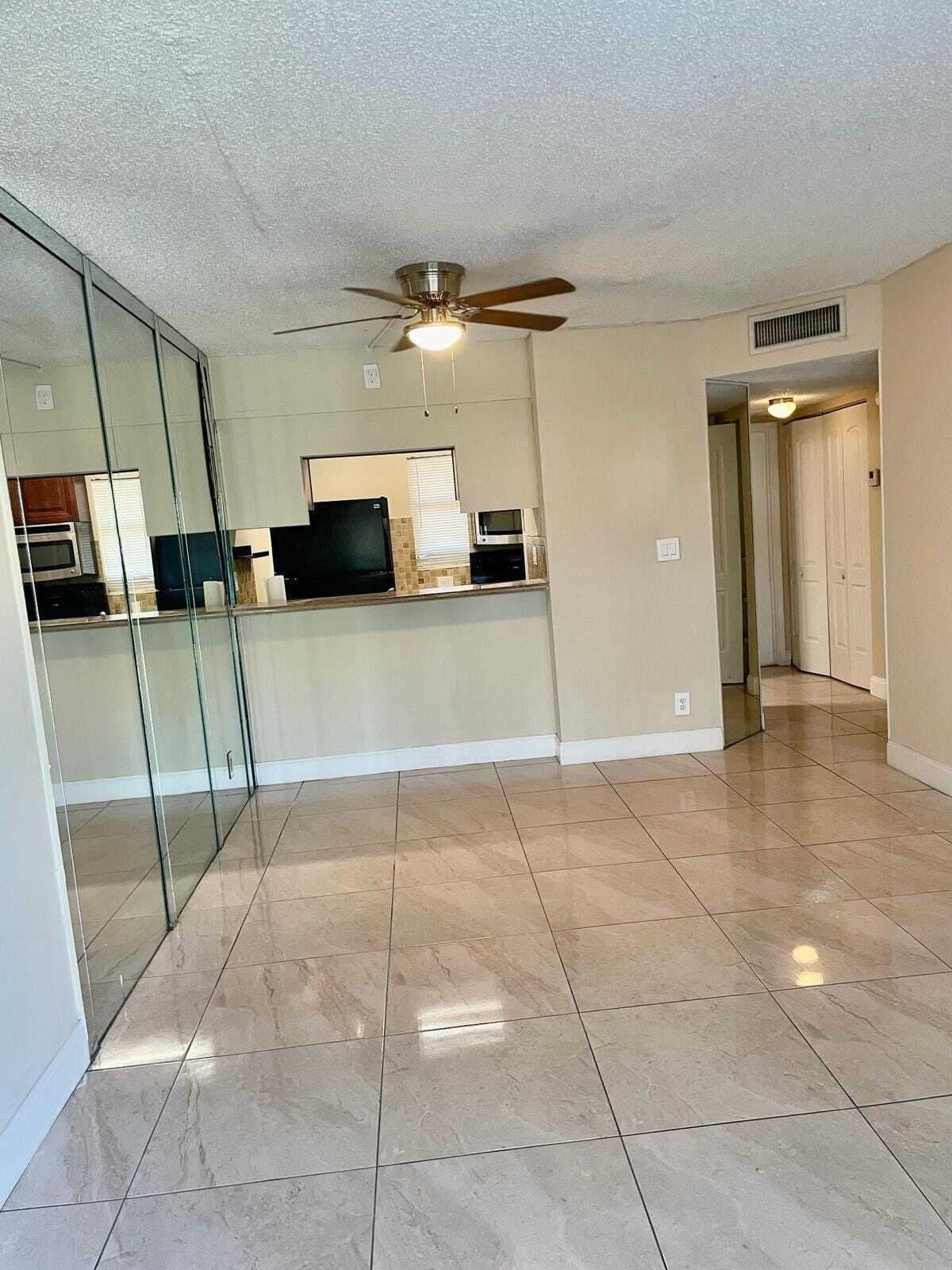 9905 Twin Lakes Drive 26-g, Coral Springs, FL 33071