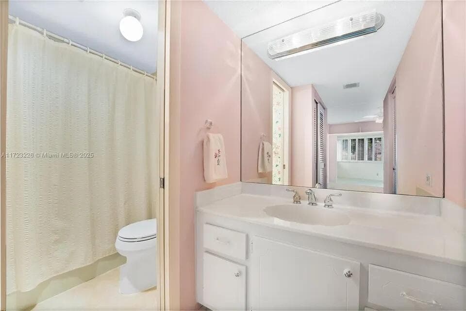 2532 Boundbrook Drive S 104, Palm Springs, FL 33406 10
