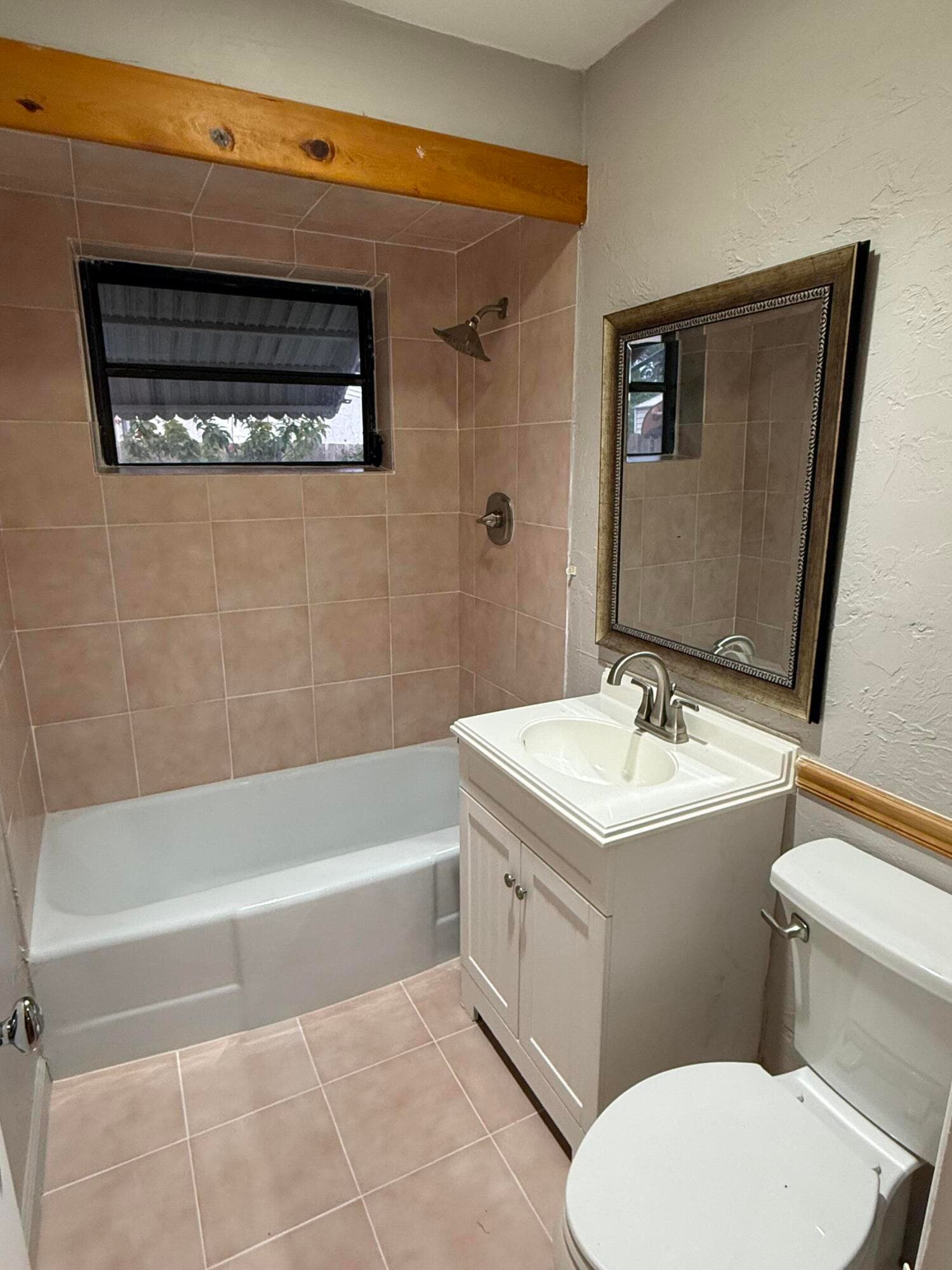 817 Elm Road, West Palm Beach, FL 33409 12