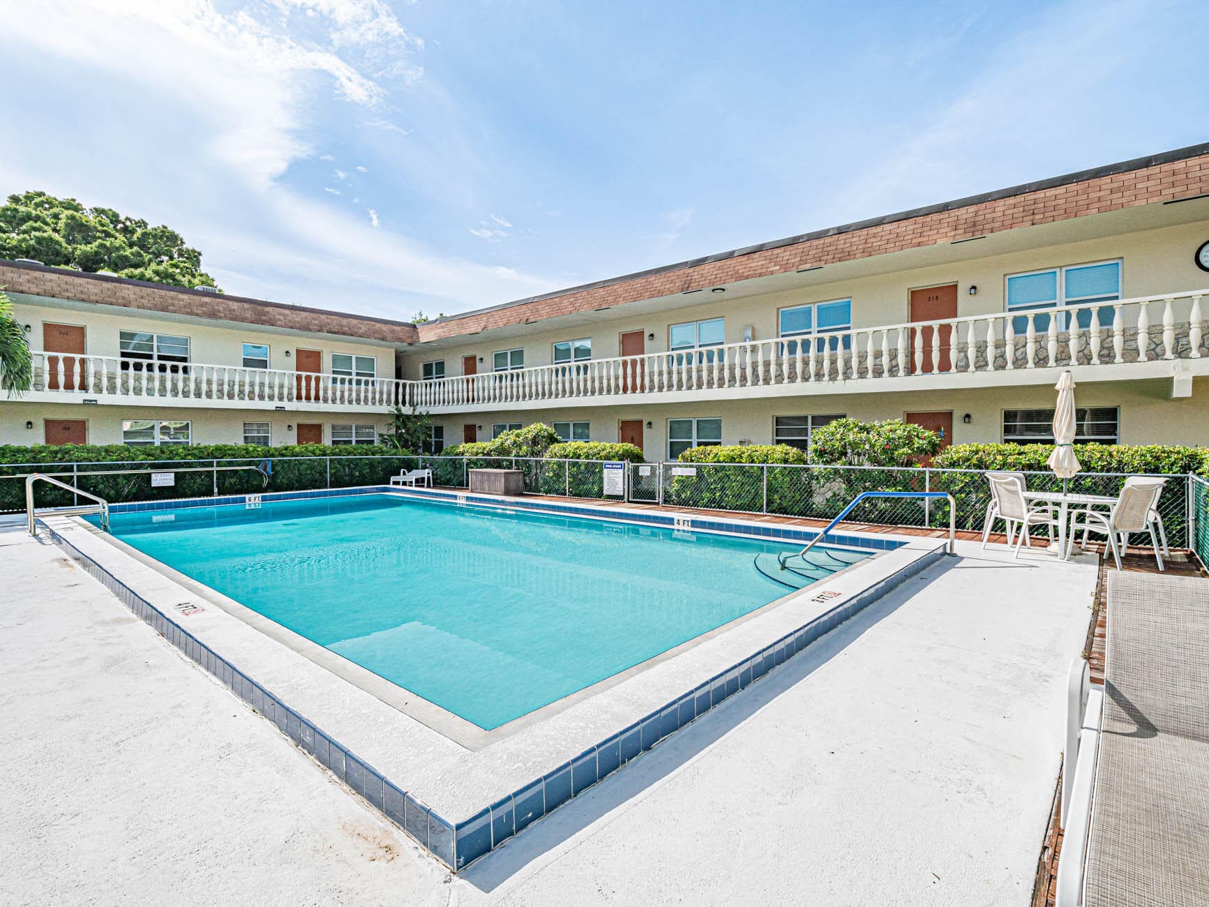 923 22nd Place 219, Vero Beach, FL 32960 25