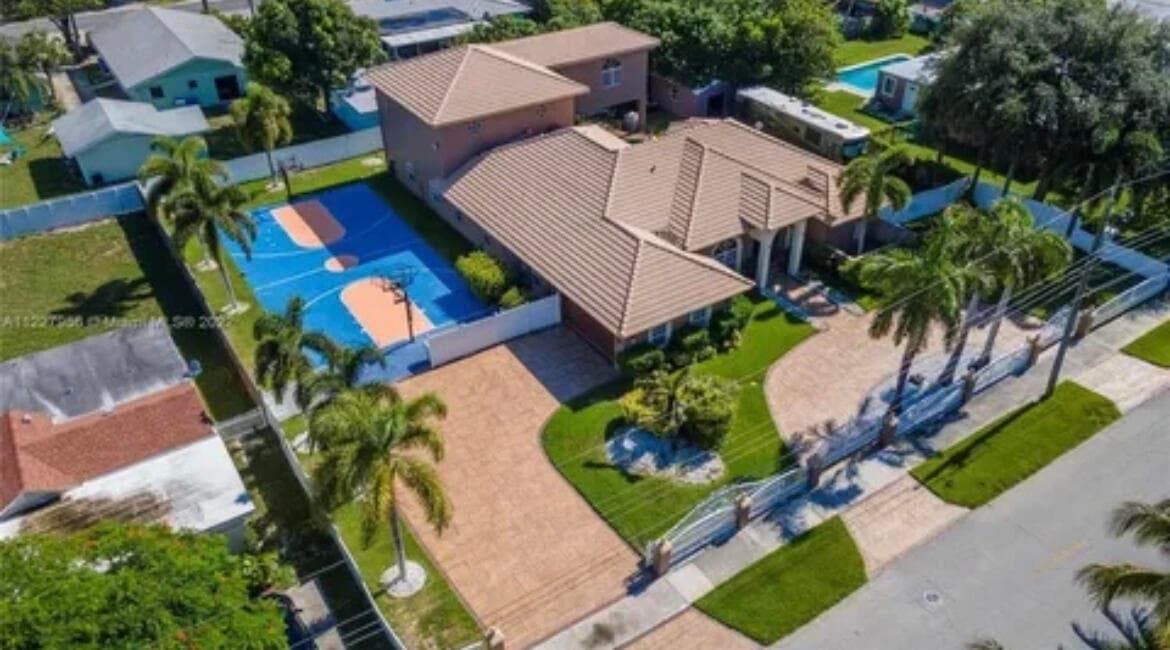 423 NE 3rd Street, Pompano Beach, FL 33060 4
