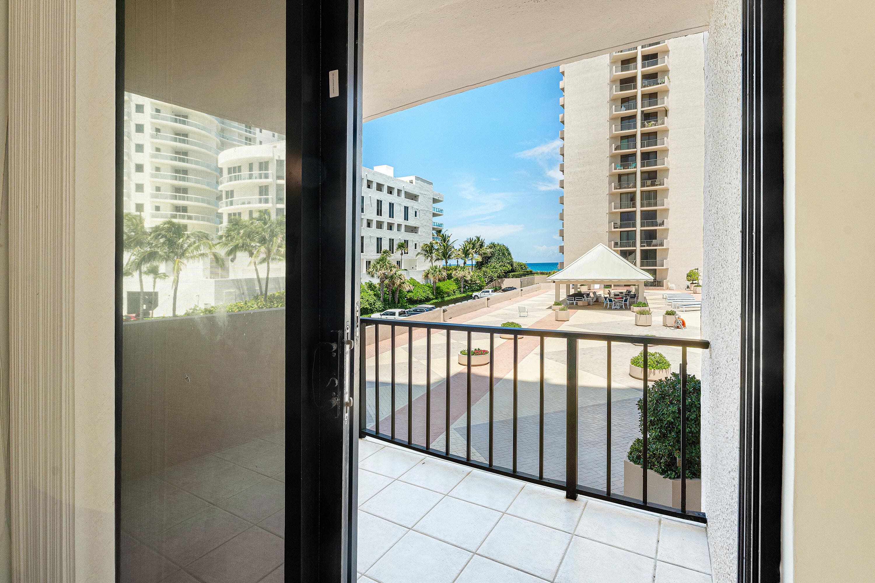 4200 N Ocean Drive 2-201, Singer Island, FL 33404 14