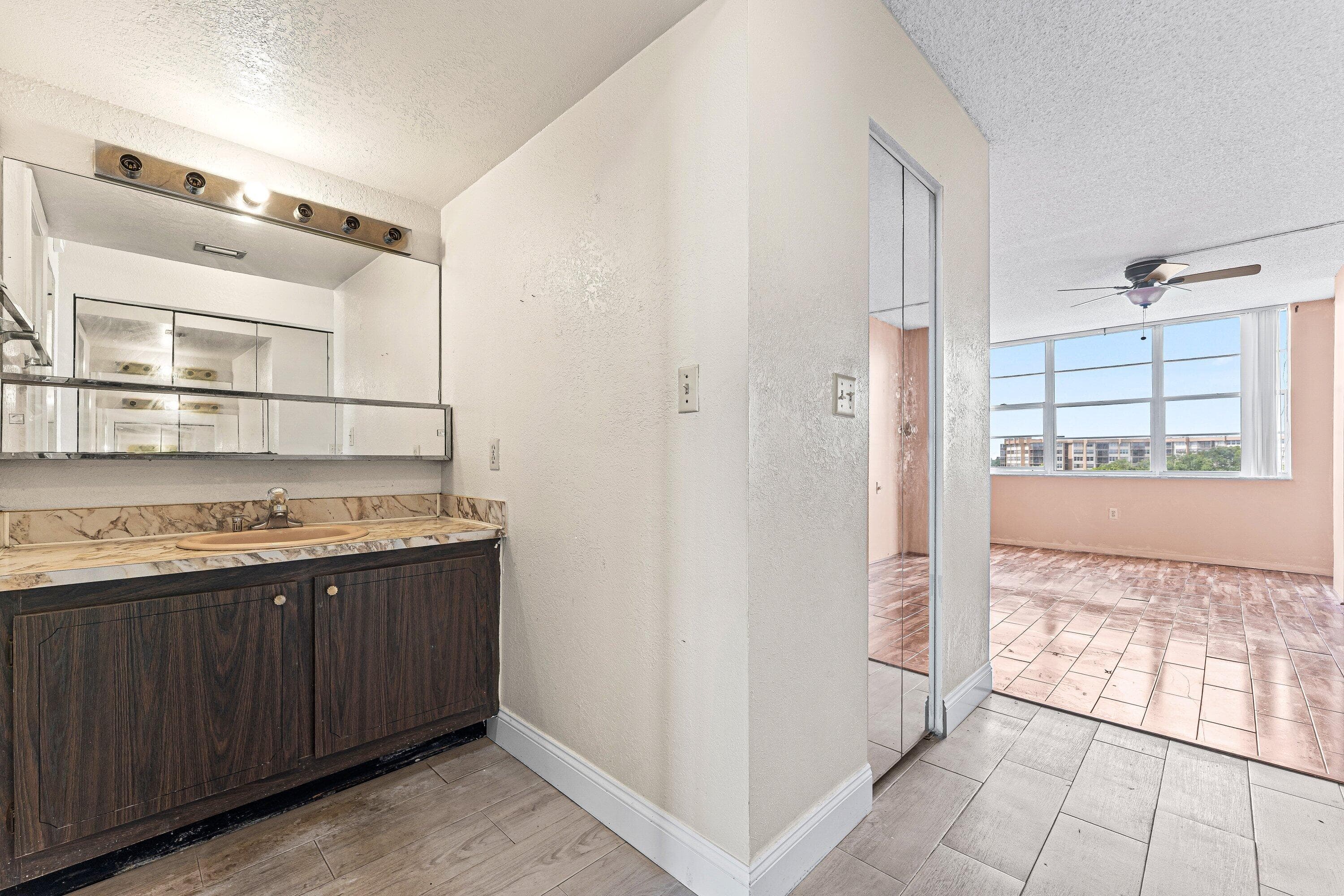 1400 Saint Charles Place 616, Pembroke Pines, FL 33026 22