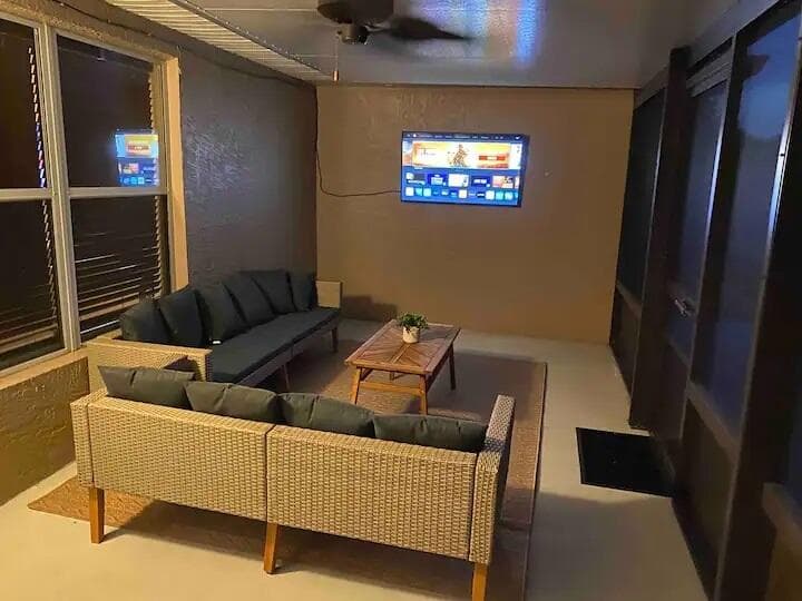 1041 SW John Maccormack Terrace, Port St. Lucie, FL 34953 24